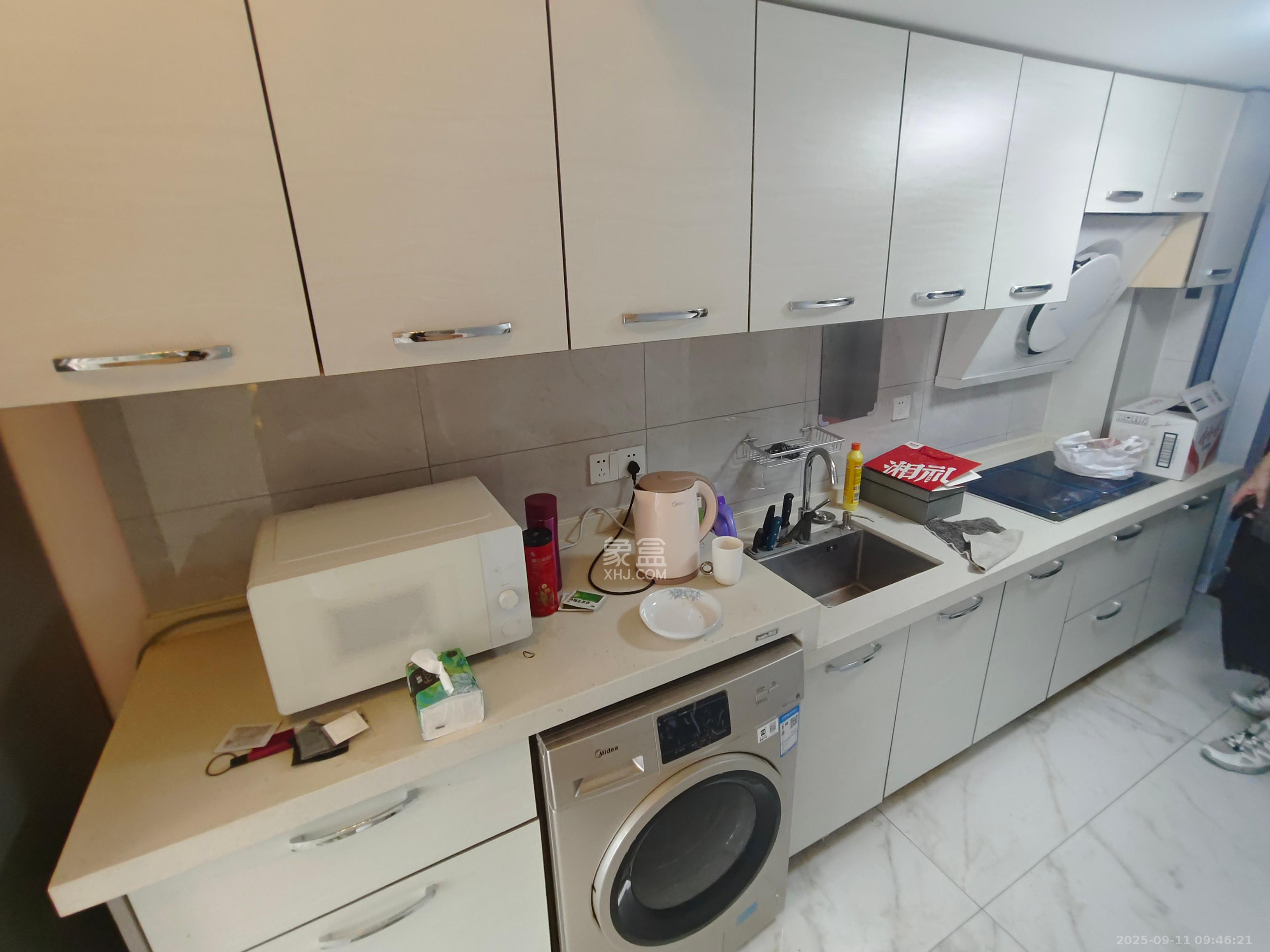 裕天国际商汇中心  1室1厅0卫    2200.0元/月室内图