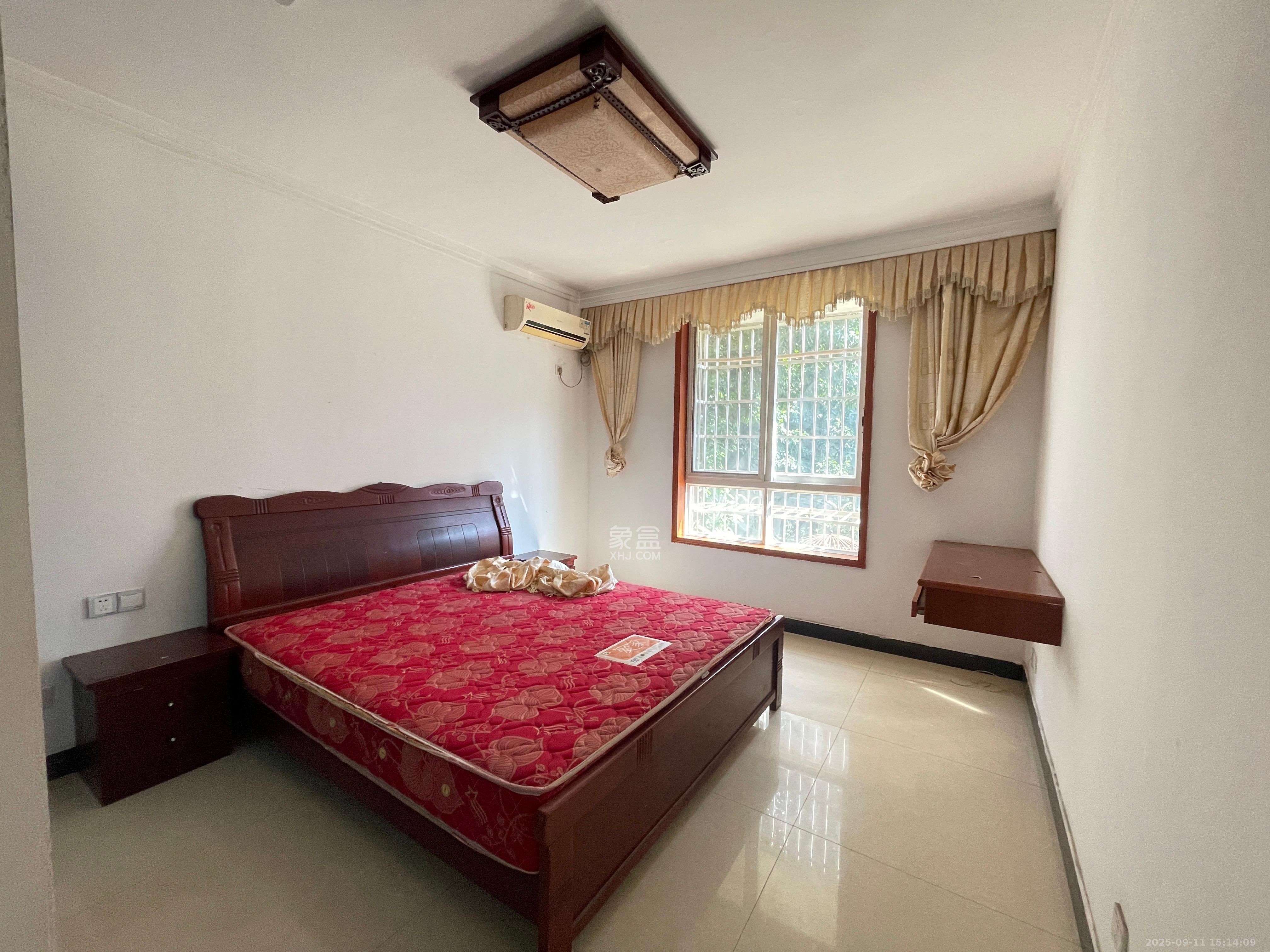 山水英伦  3室2厅2卫    1800.0元/月 山水英伦  3室2厅2卫    1800.0元/月室内图