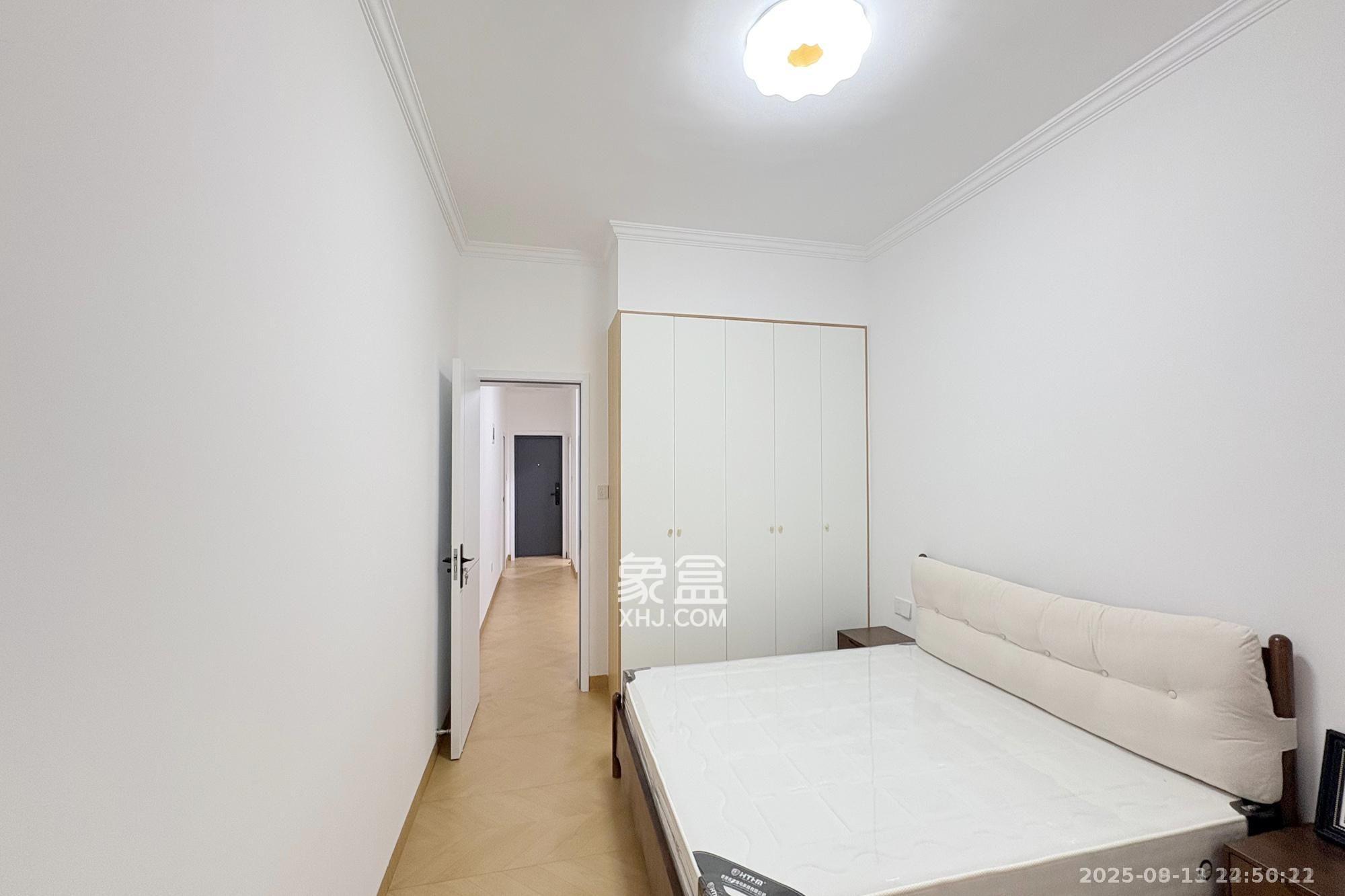 湘宾宿舍  1室1厅1卫   2000.00元/月室内图
