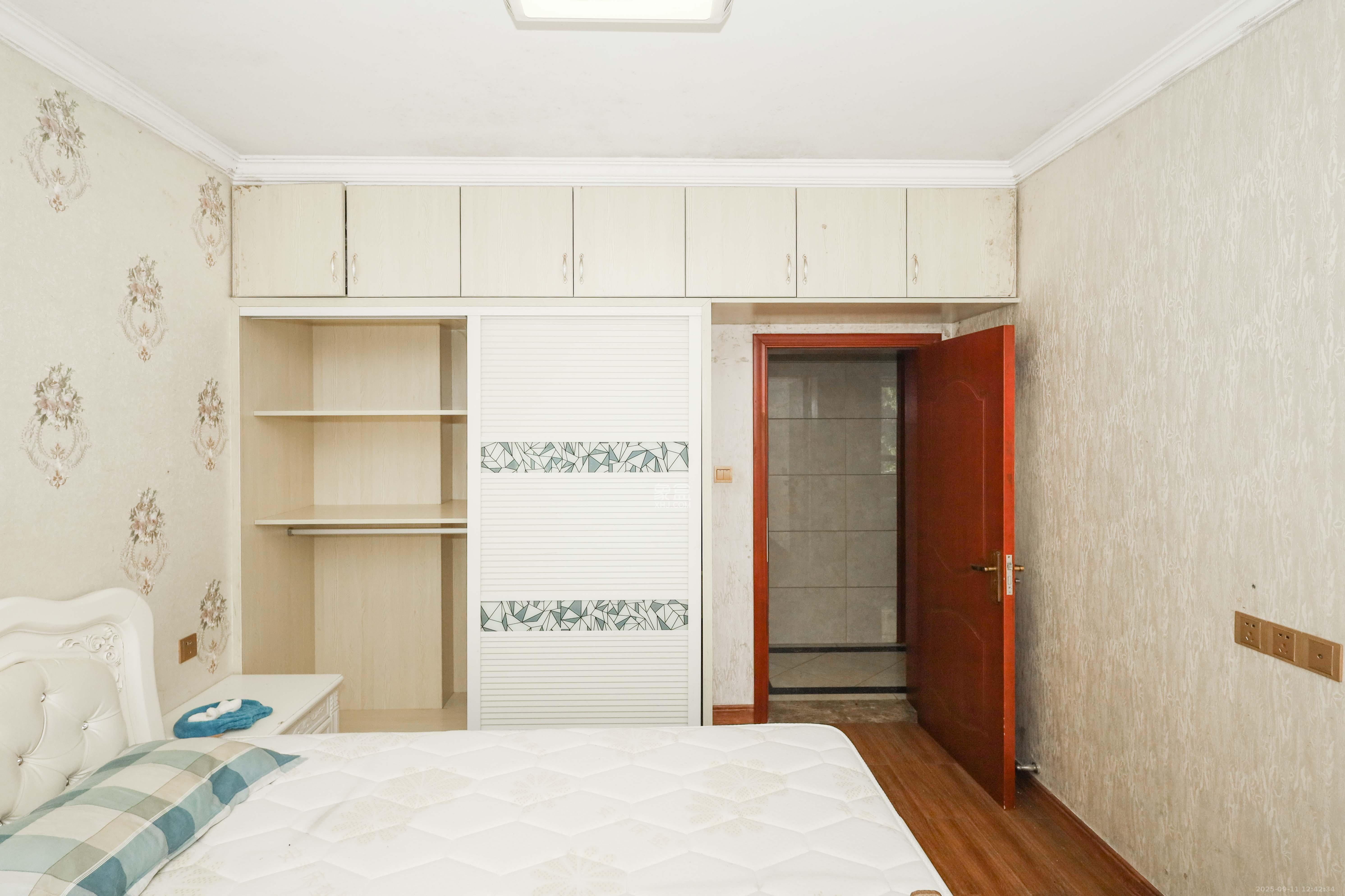 惠天然梅岭国际 3室2厅1卫 125.8万 惠天然梅岭国际 3室2厅1卫 125.8万卧室