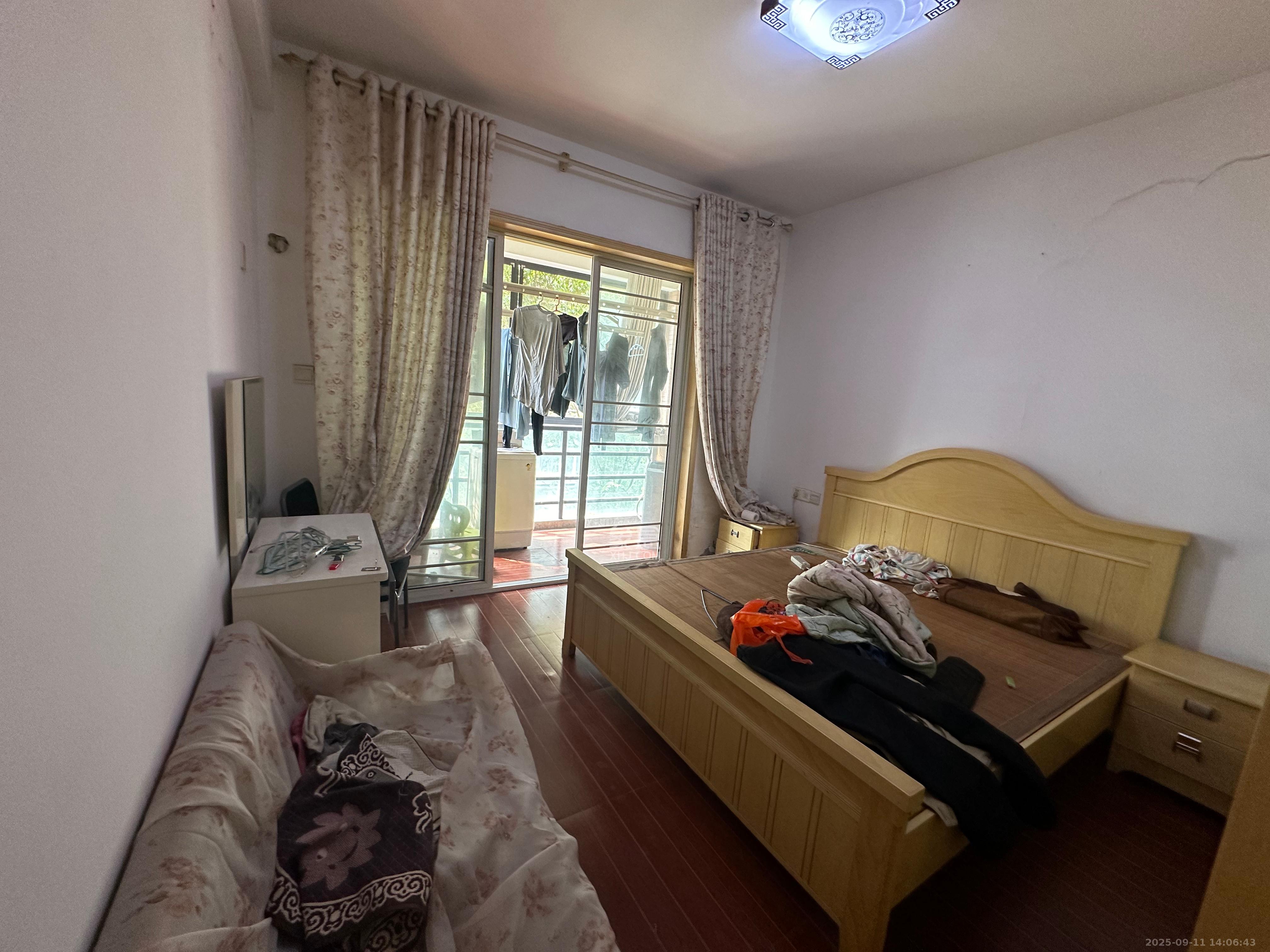 瑞都华庭（华庭美苑）  4室1厅1卫    2100.0元/月室内图