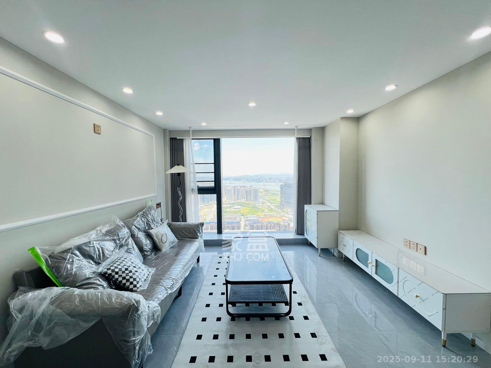 卓越中寰 2室1厅1卫 2400.0元/月 卓越中寰 2室1厅1卫 2400.0元/月室内图