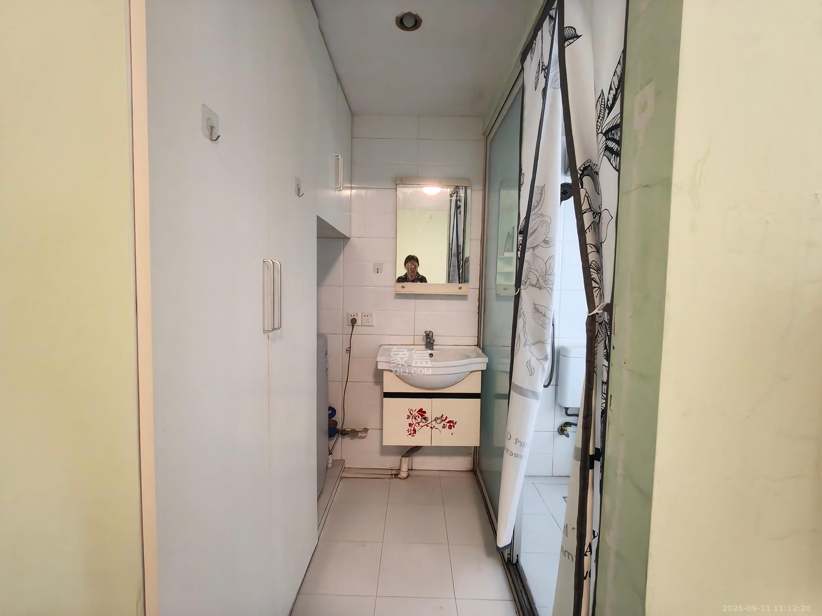 锦璨家园 1室1厅1卫 1100.0元/月 锦璨家园 1室1厅1卫 1100.0元/月室内图