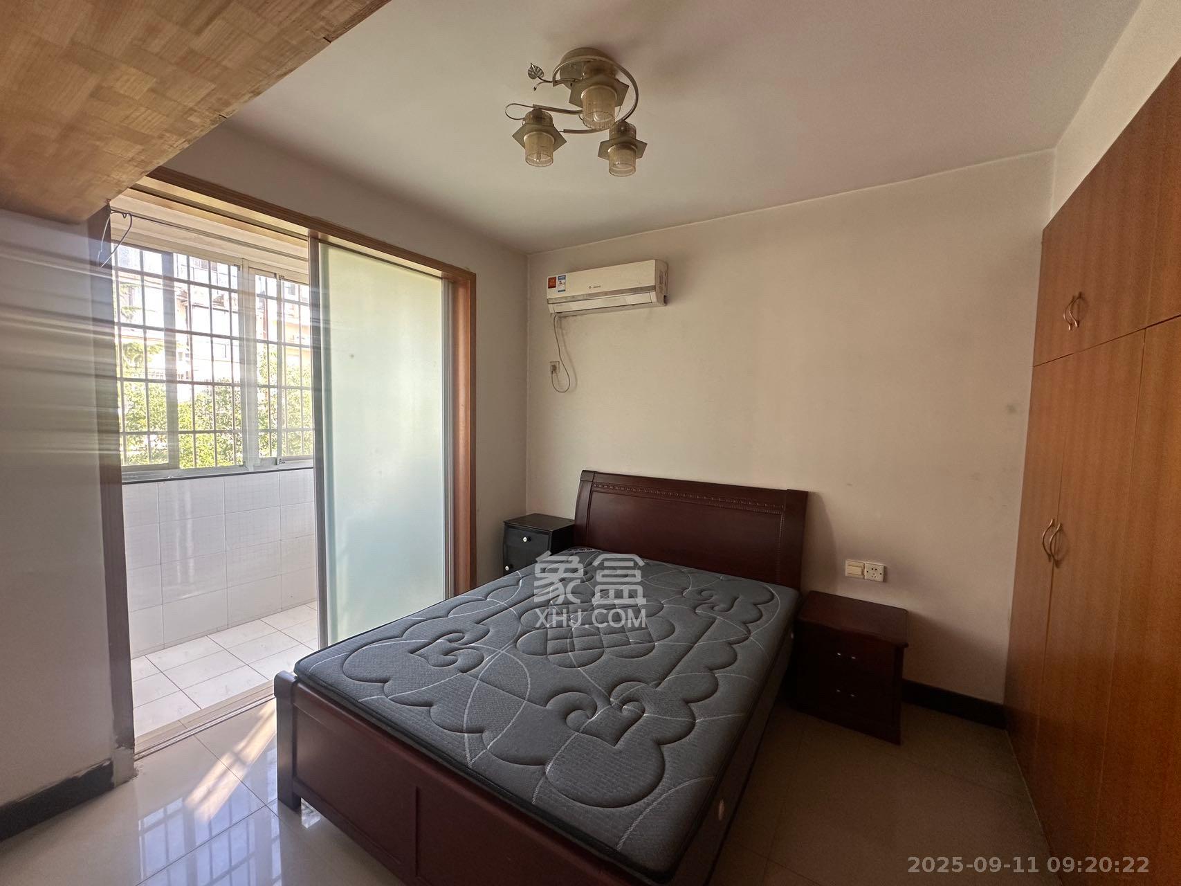 新星小区 3室2厅2卫 1800.0元/月 新星小区 3室2厅2卫 1800.0元/月室内图