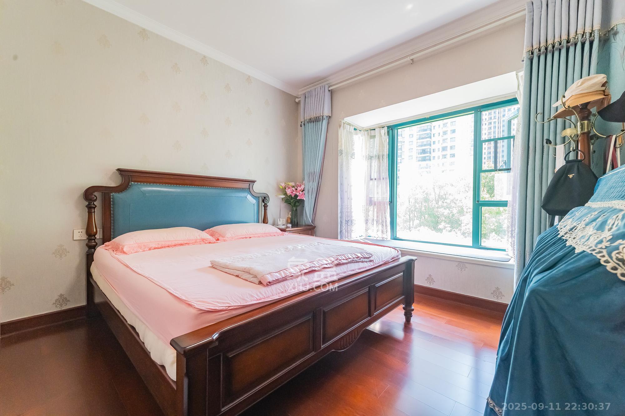 恒大翡翠华庭 3室2厅2卫 98.0万 恒大翡翠华庭 3室2厅2卫 98.0万卧室