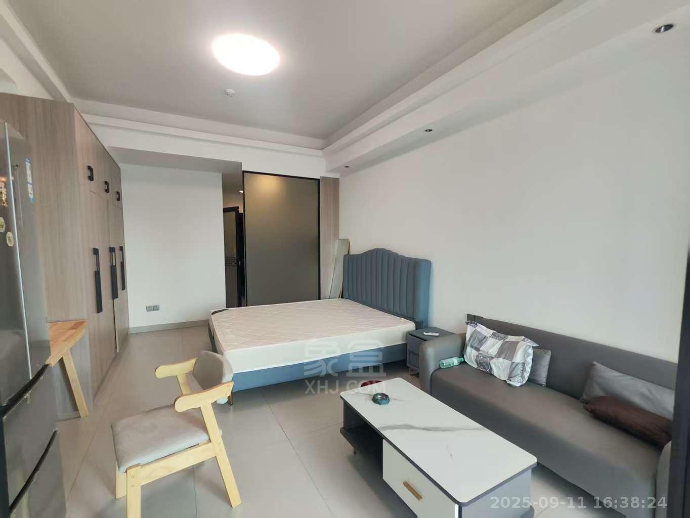 白鹤公馆  1室1厅1卫    1600.0元/月室内图