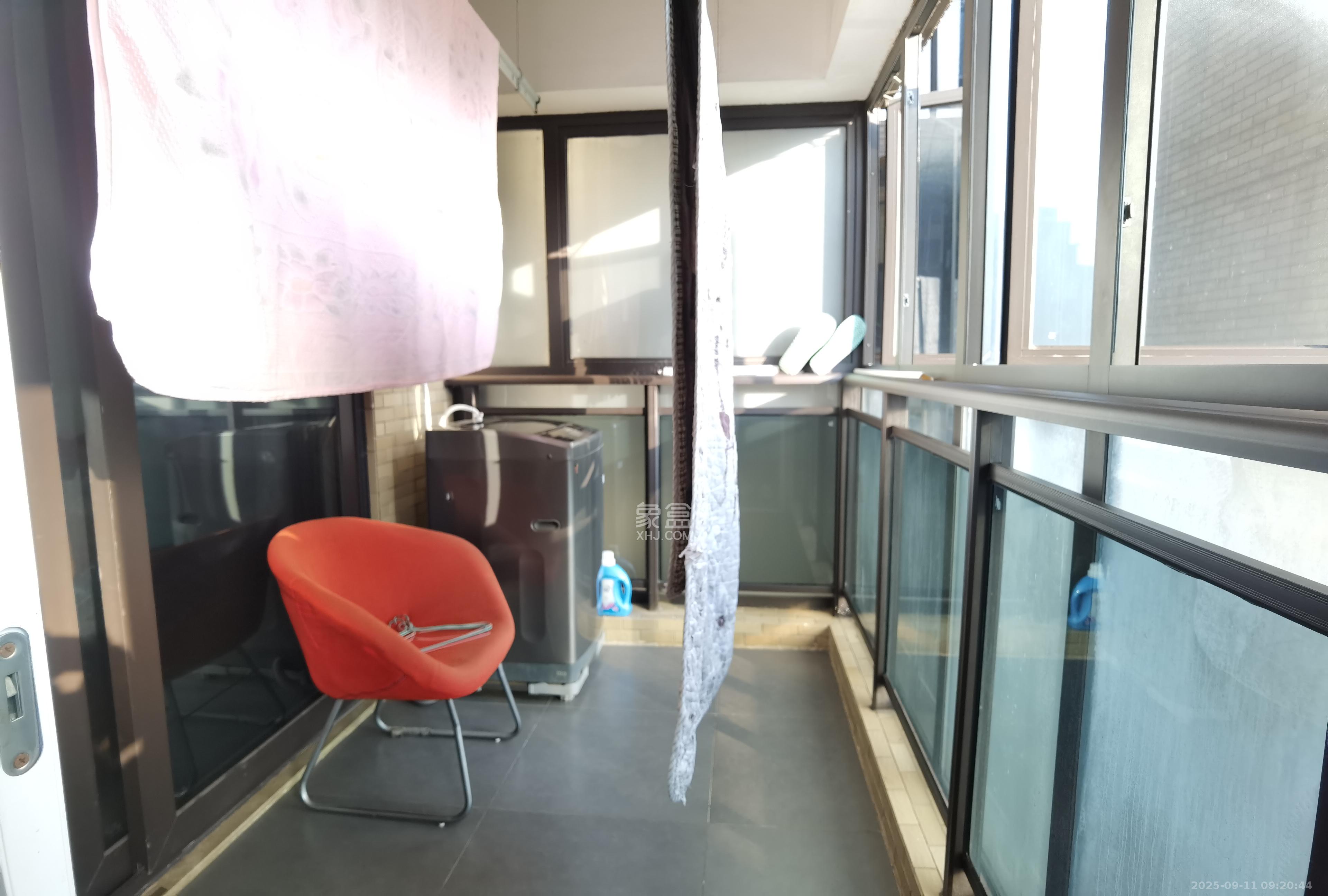 时代倾城一期 3室2厅2卫 2000.0元/月 时代倾城一期 3室2厅2卫 2000.0元/月室内图