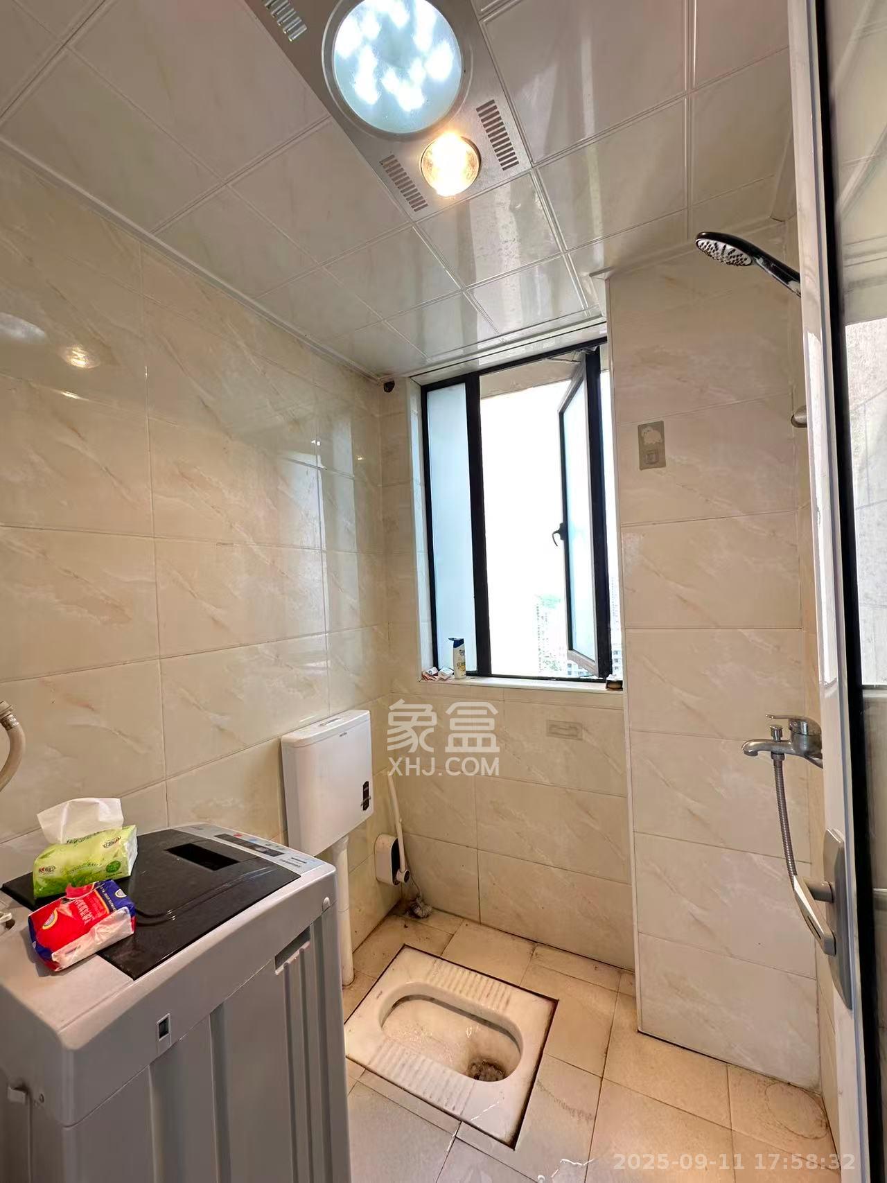 光明E城  2室2厅1卫    2000.0元/月 光明E城  2室2厅1卫    2000.0元/月室内图