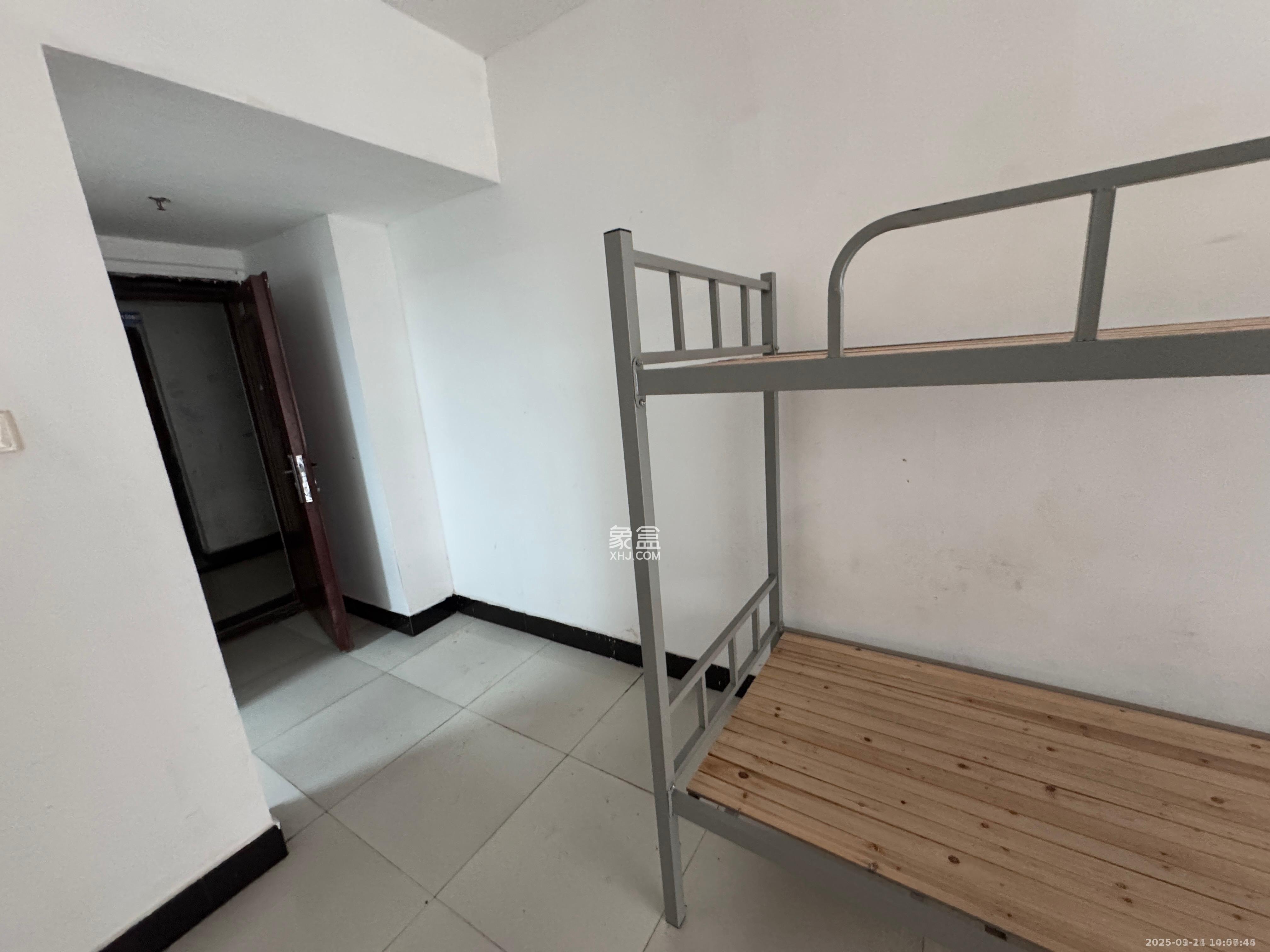 时代星城  1室1厅1卫    700.0元/月室内图