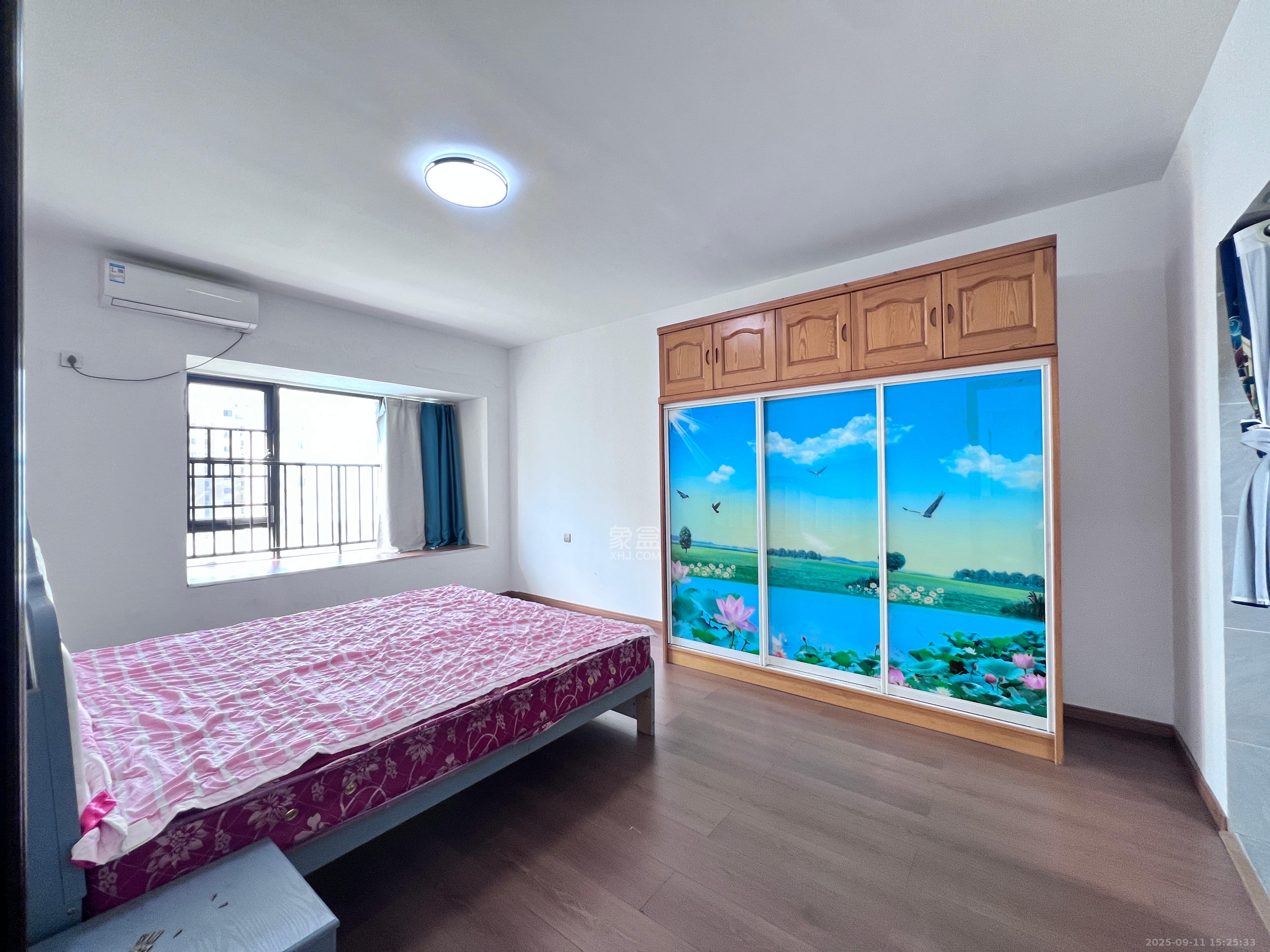 中梁星都荟  4室2厅2卫    2300.0元/月室内图