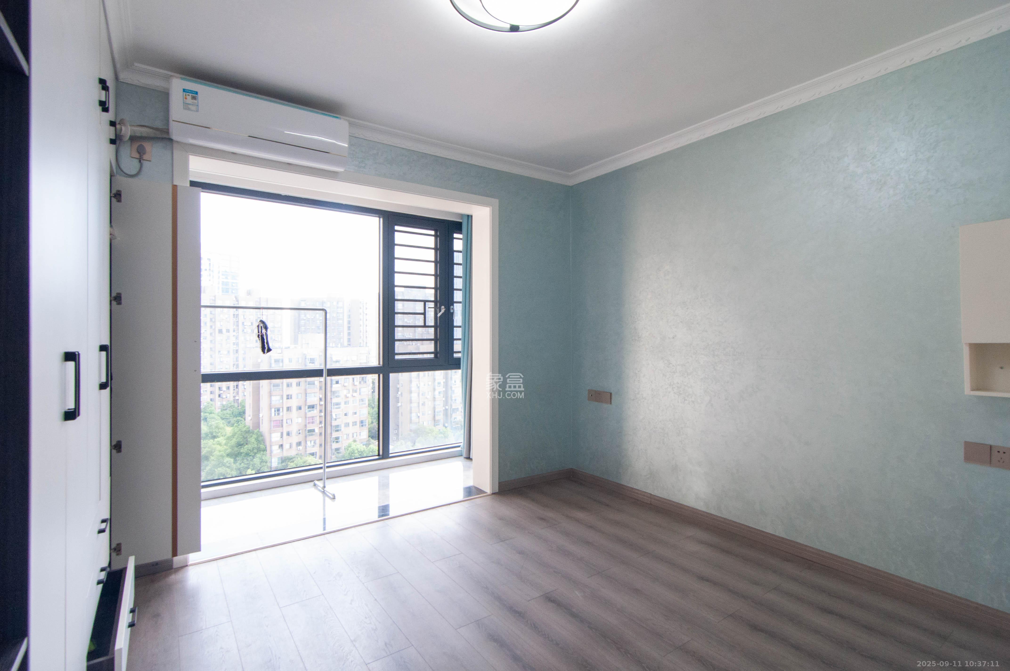 麓谷加州阳光  3室2厅2卫    100.0万 麓谷加州阳光  3室2厅2卫    100.0万其他