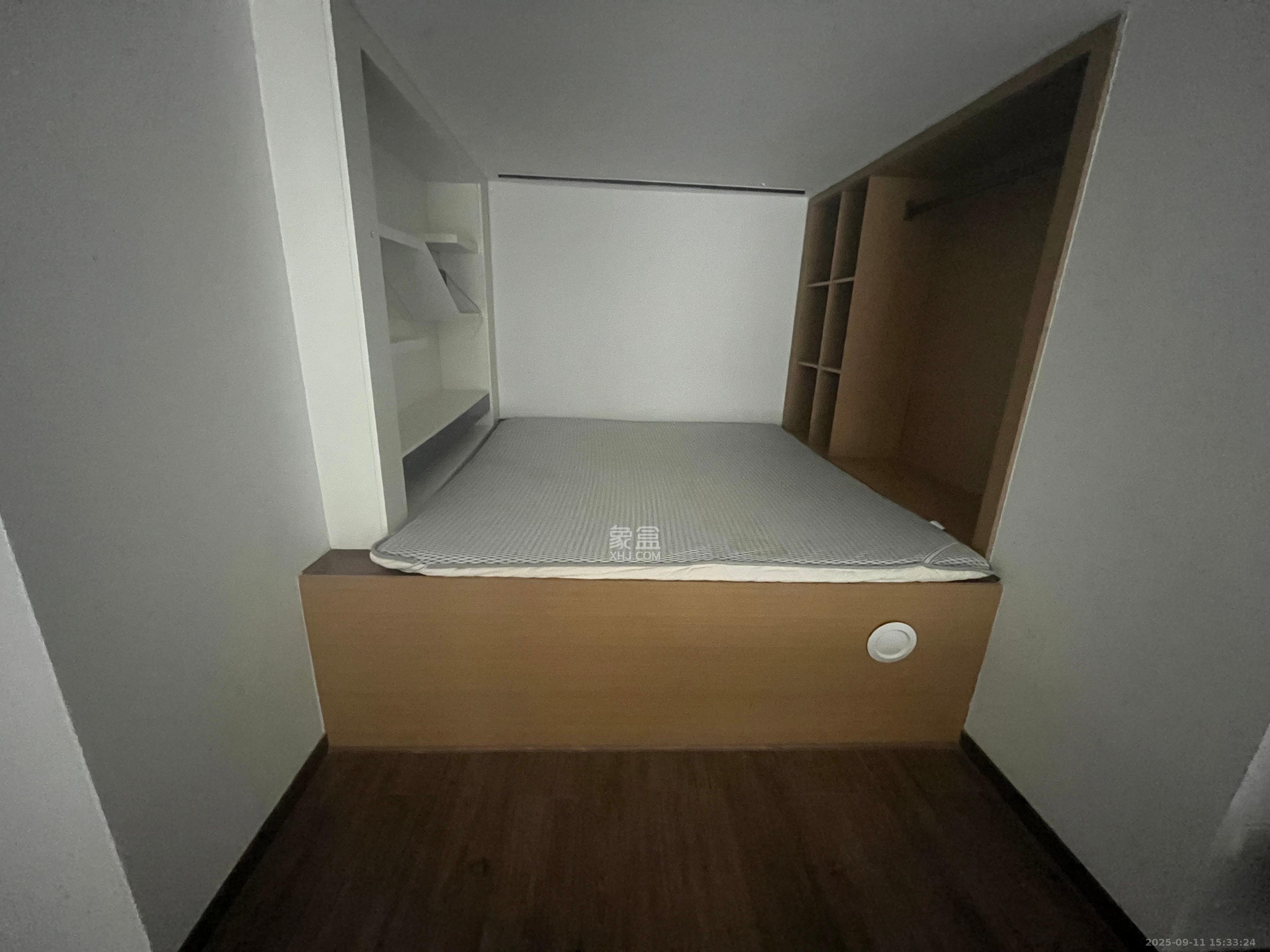 敬天广场 1室1厅1卫 2600.0元/月 敬天广场 1室1厅1卫 2600.0元/月室内图