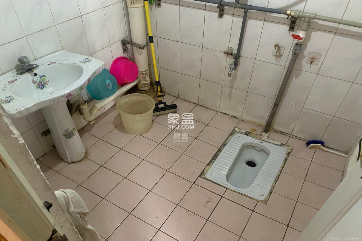 长华小区 2室1厅1卫 1600.0元/月 长华小区 2室1厅1卫 1600.0元/月室内图