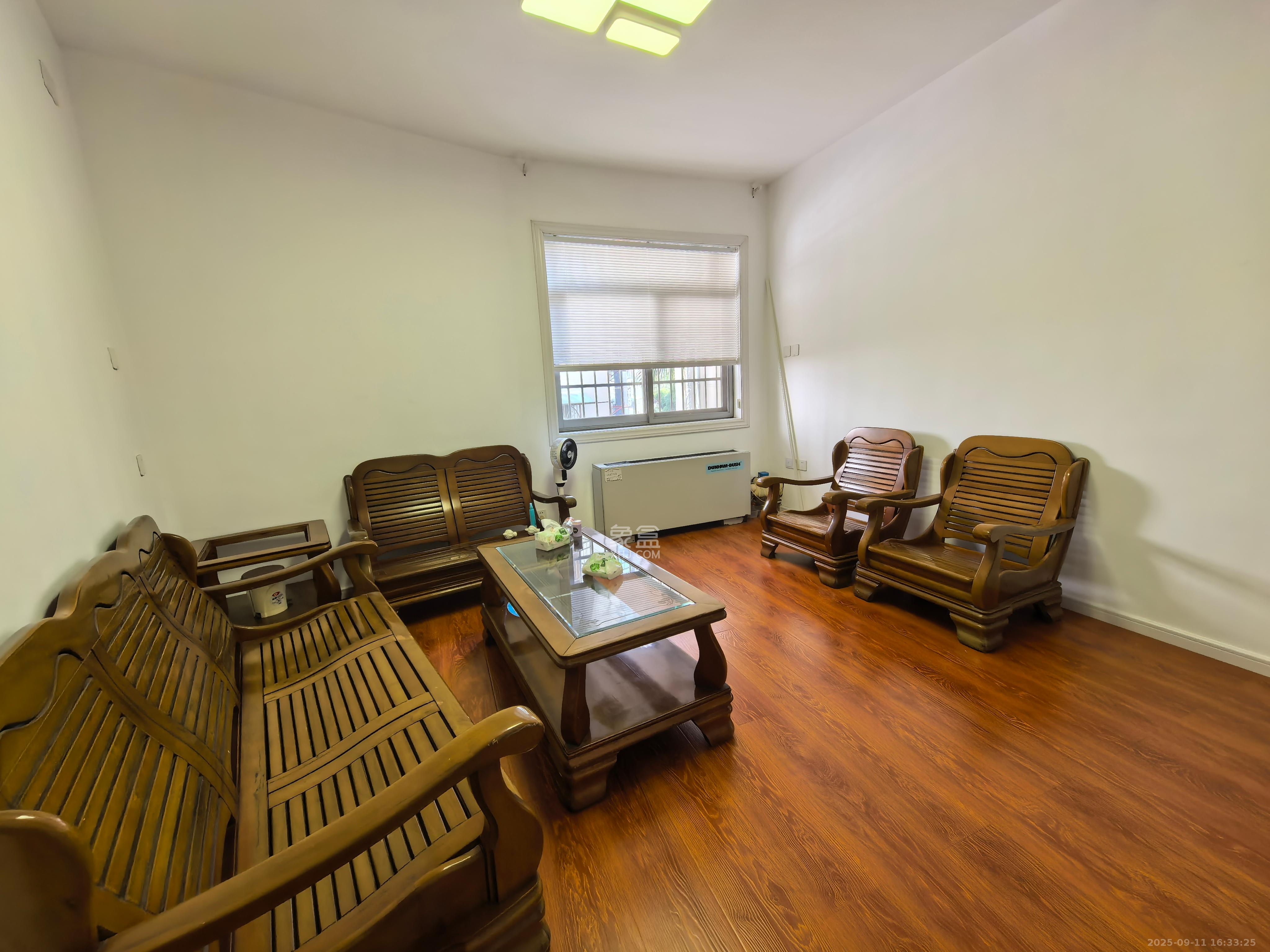 戒毒所宿舍 3室1厅1卫 2000.0元/月 戒毒所宿舍 3室1厅1卫 2000.0元/月室内图