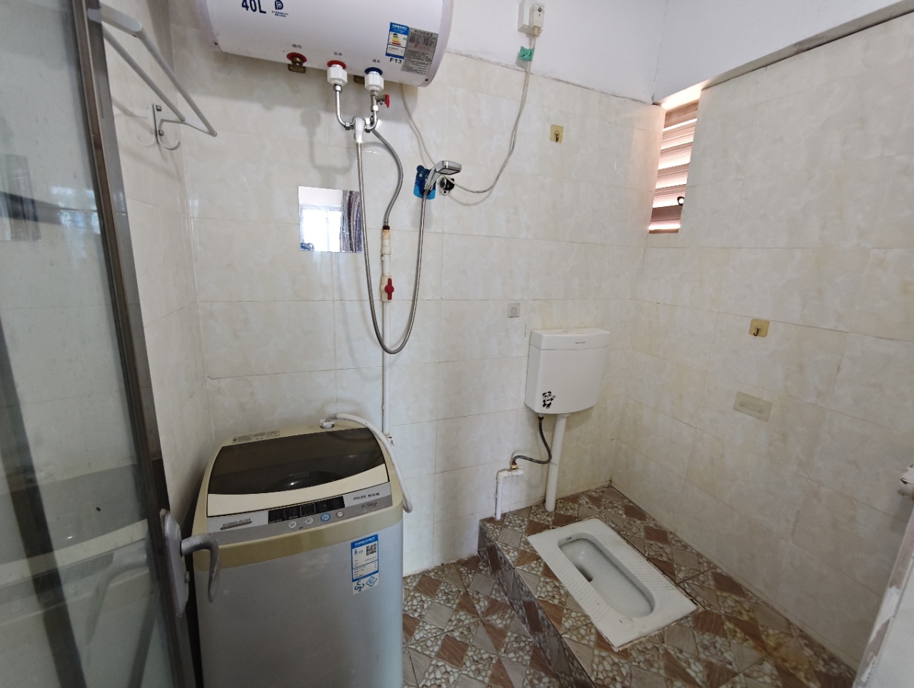 马坡小区 1室0厅0卫 700.0元/月 马坡小区 1室0厅0卫 700.0元/月室内图