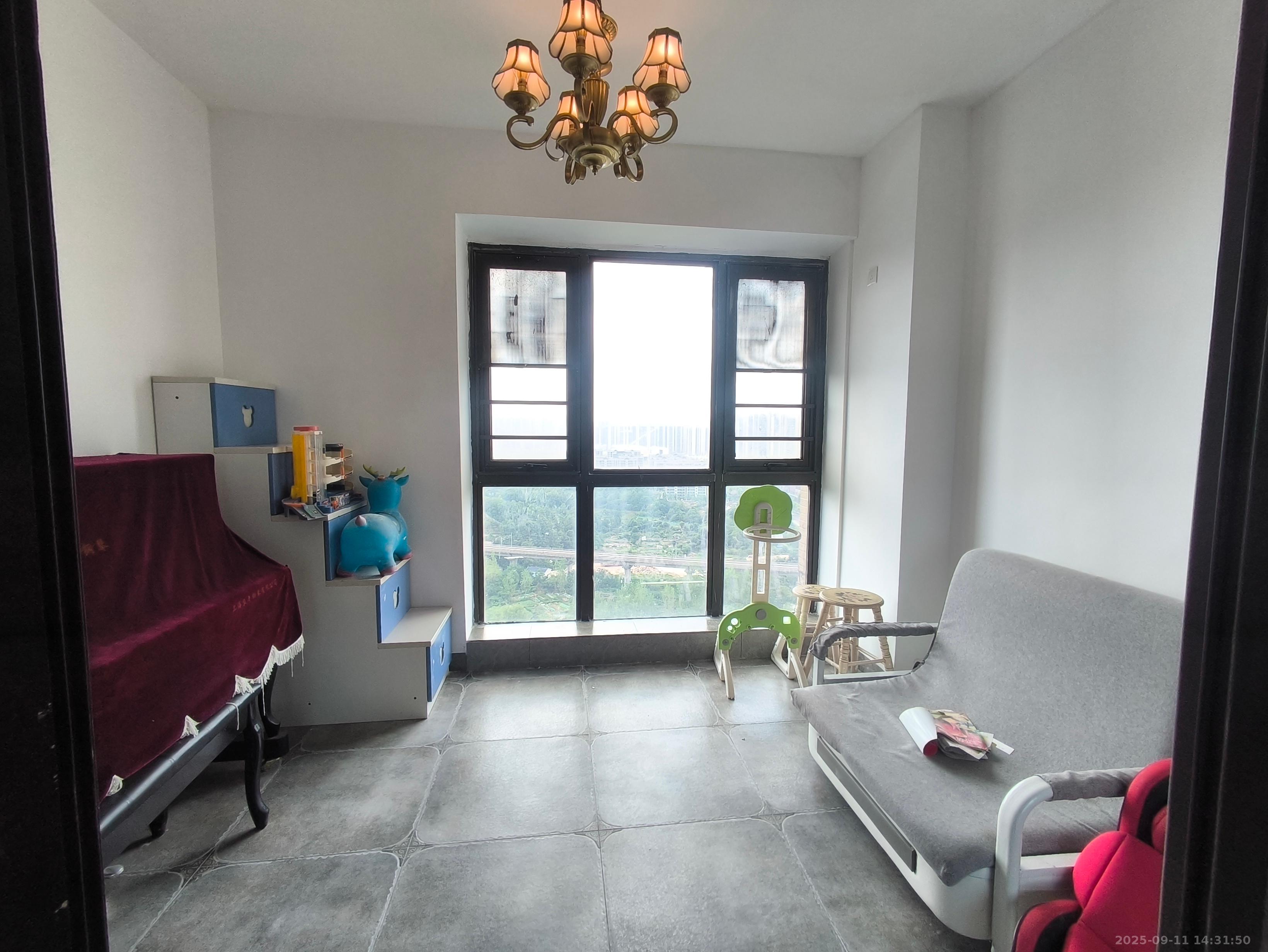 湖南报业文化城(米地亚家园) 3室2厅1卫 1800.0元/月 湖南报业文化城(米地亚家园) 3室2厅1卫 1800.0元/月室内图