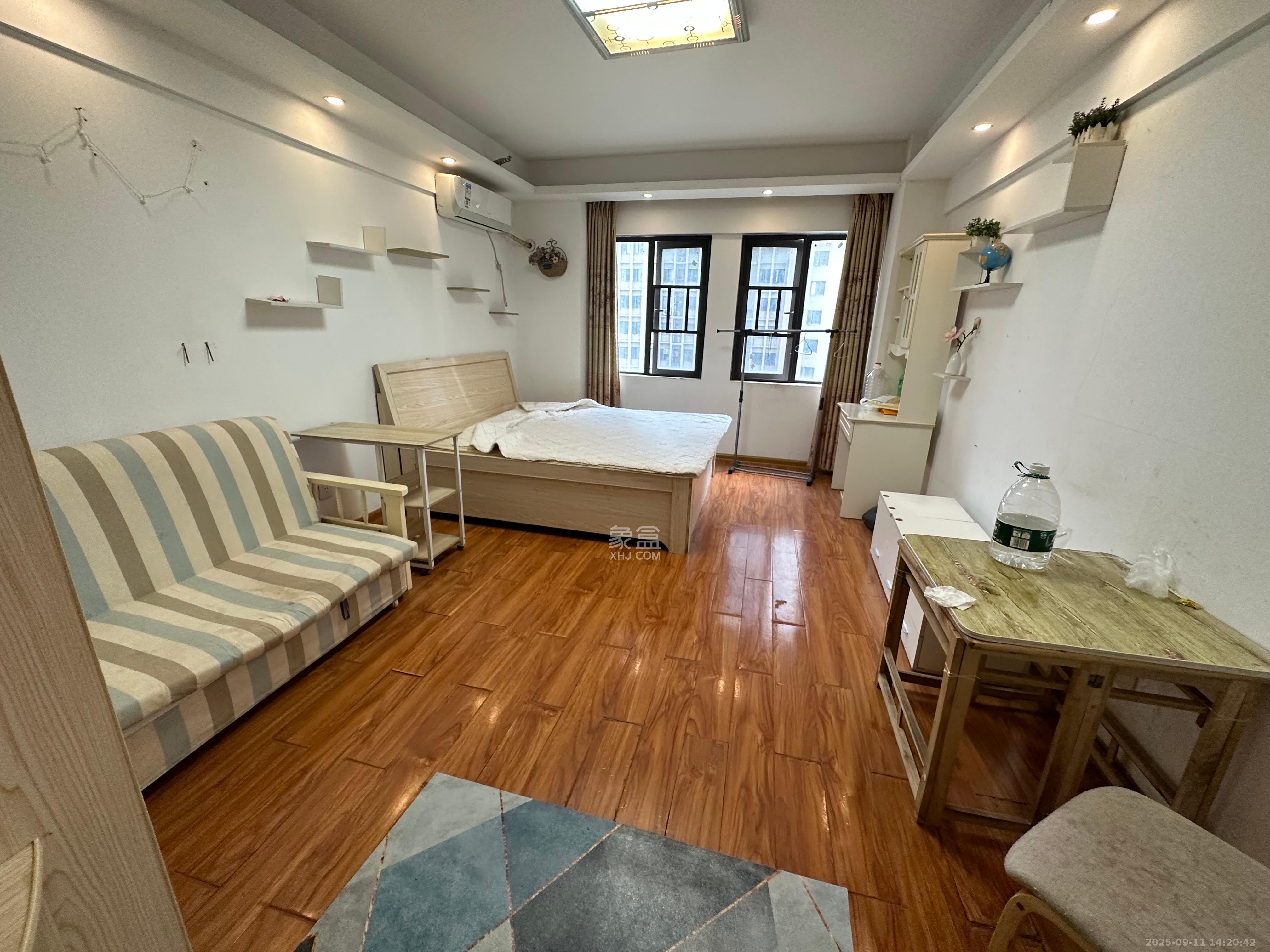 钰龙天下二期(钰龙佳园)  1室0厅1卫    1200.0元/月 钰龙天下二期(钰龙佳园)  1室0厅1卫    1200.0元/月室内图