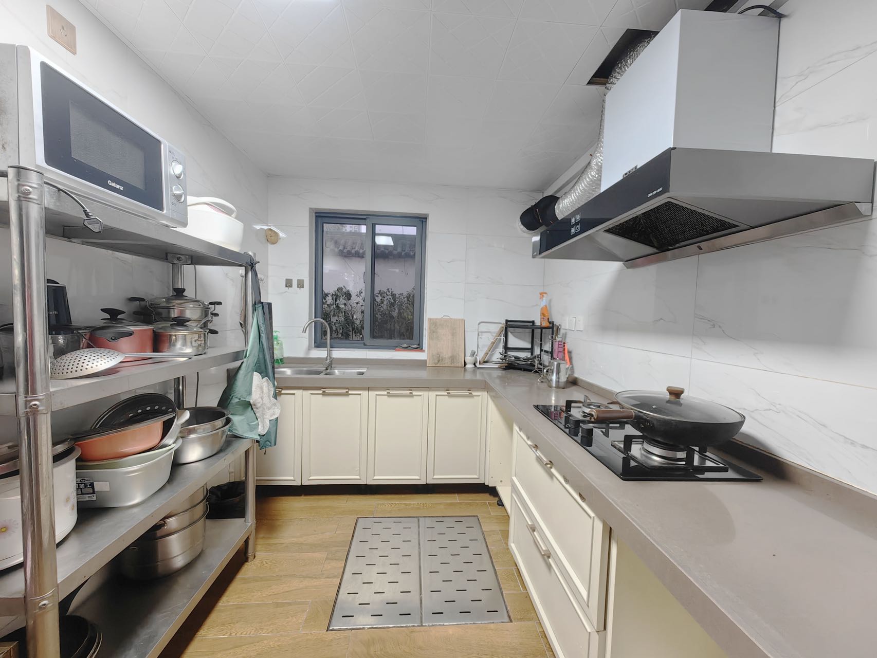 丹玺流泉 8室4厅8卫 13000.0元/月 丹玺流泉 8室4厅8卫 13000.0元/月室内图