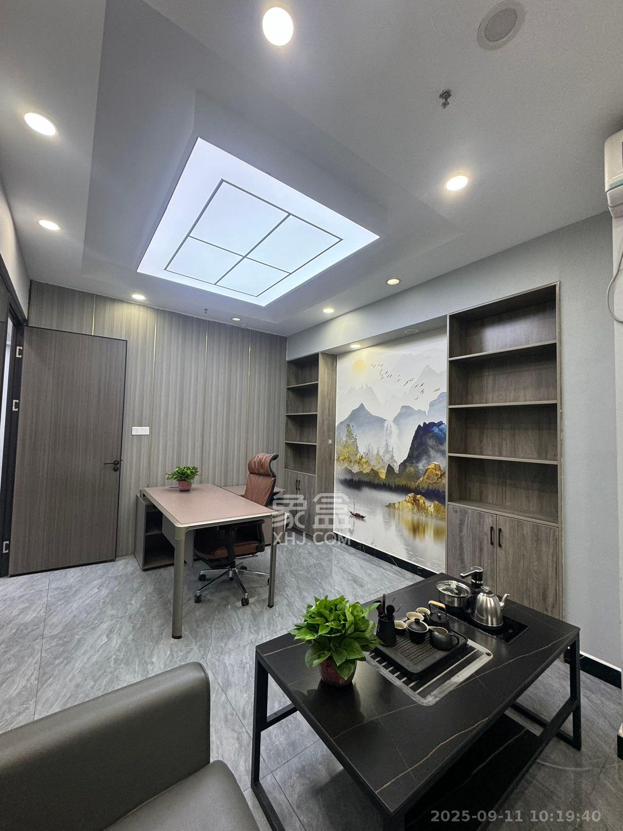 华润置地广场二期 2室1厅1卫 4500.0元/月 华润置地广场二期 2室1厅1卫 4500.0元/月室内图