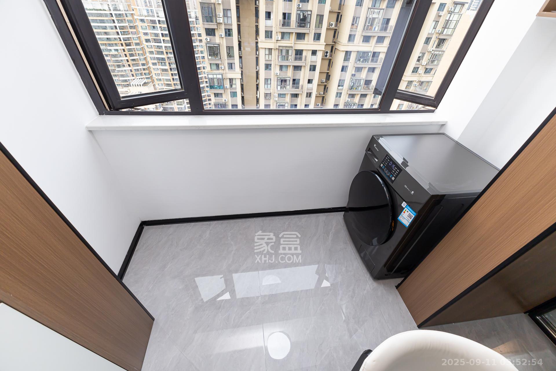 勤诚达境界城  4室2厅2卫    109.8万 勤诚达境界城  4室2厅2卫    109.8万阳台