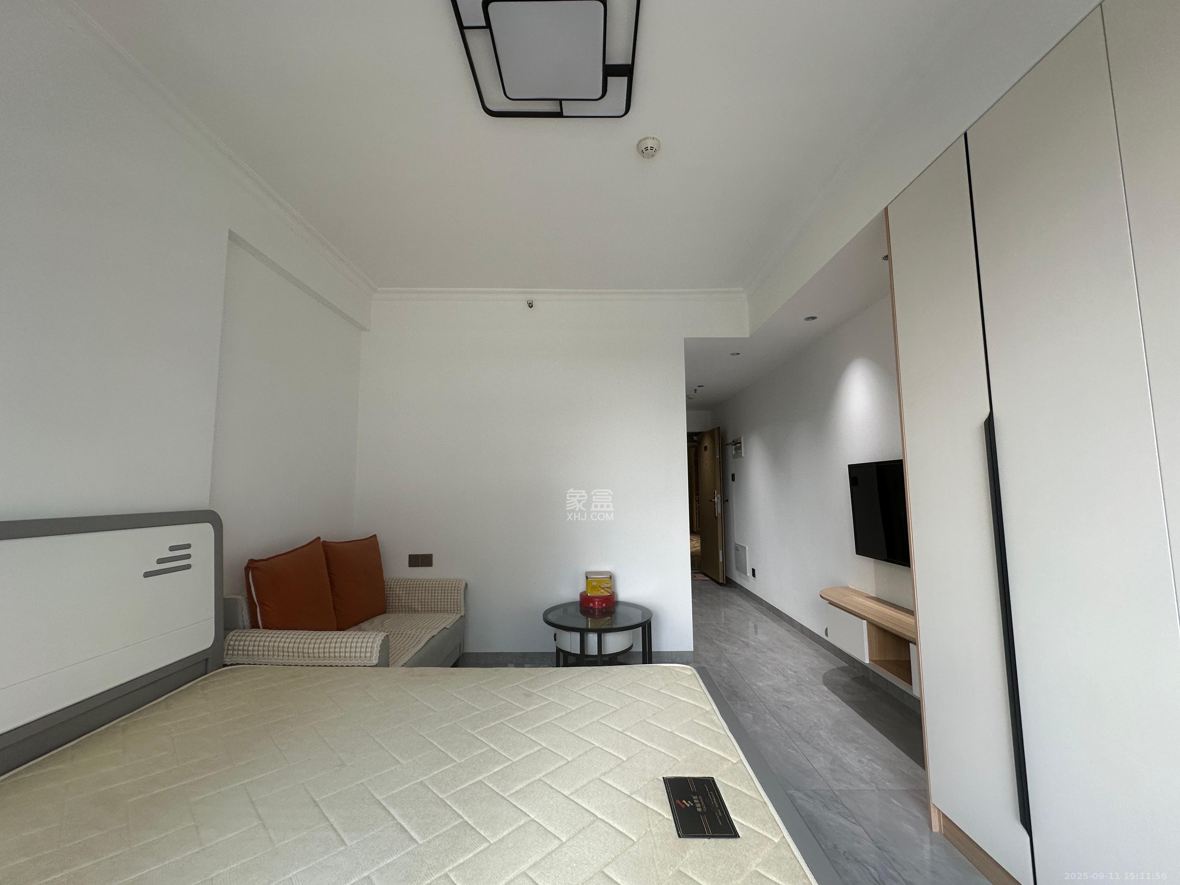 君悦新天地  1室1厅1卫   1700.00元/月室内图