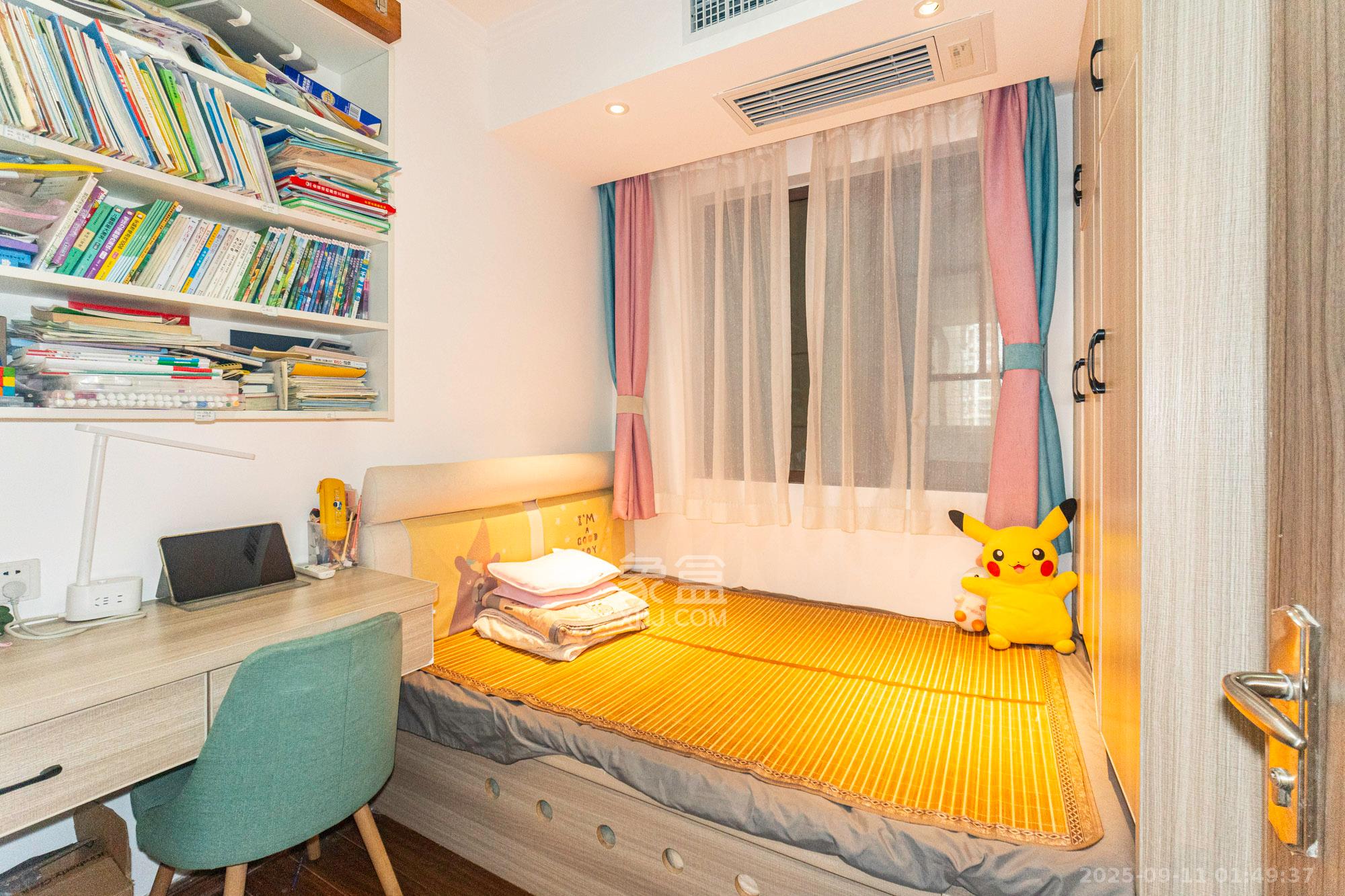 碧桂园中央花园 3室2厅2卫 85.0万 碧桂园中央花园 3室2厅2卫 85.0万卧室