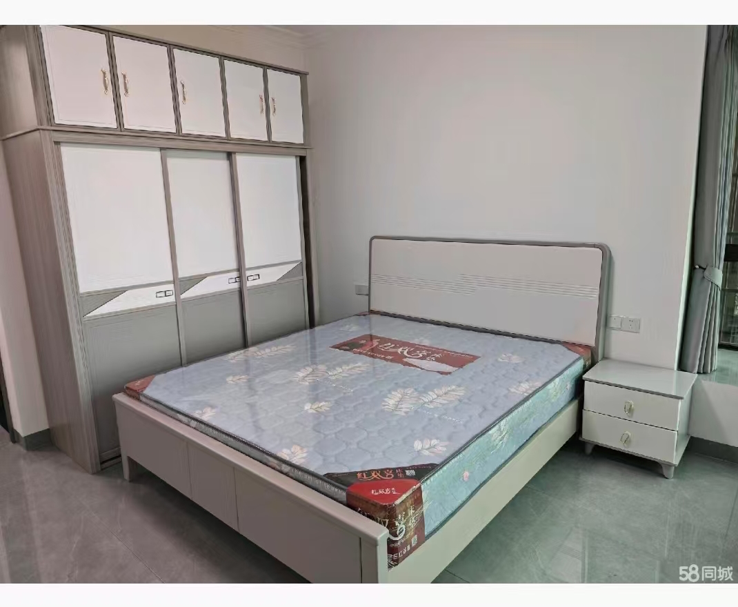 合胜广场  1室2厅2卫   2200.00元/月室内图
