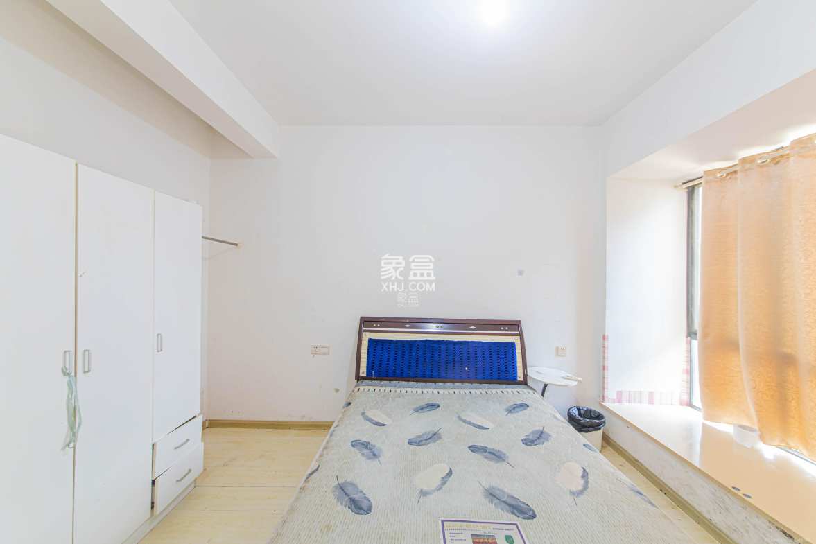 中信城市广场(中信新城一期)  1室2厅1卫    66.0万 中信城市广场(中信新城一期)  1室2厅1卫    66.0万卧室