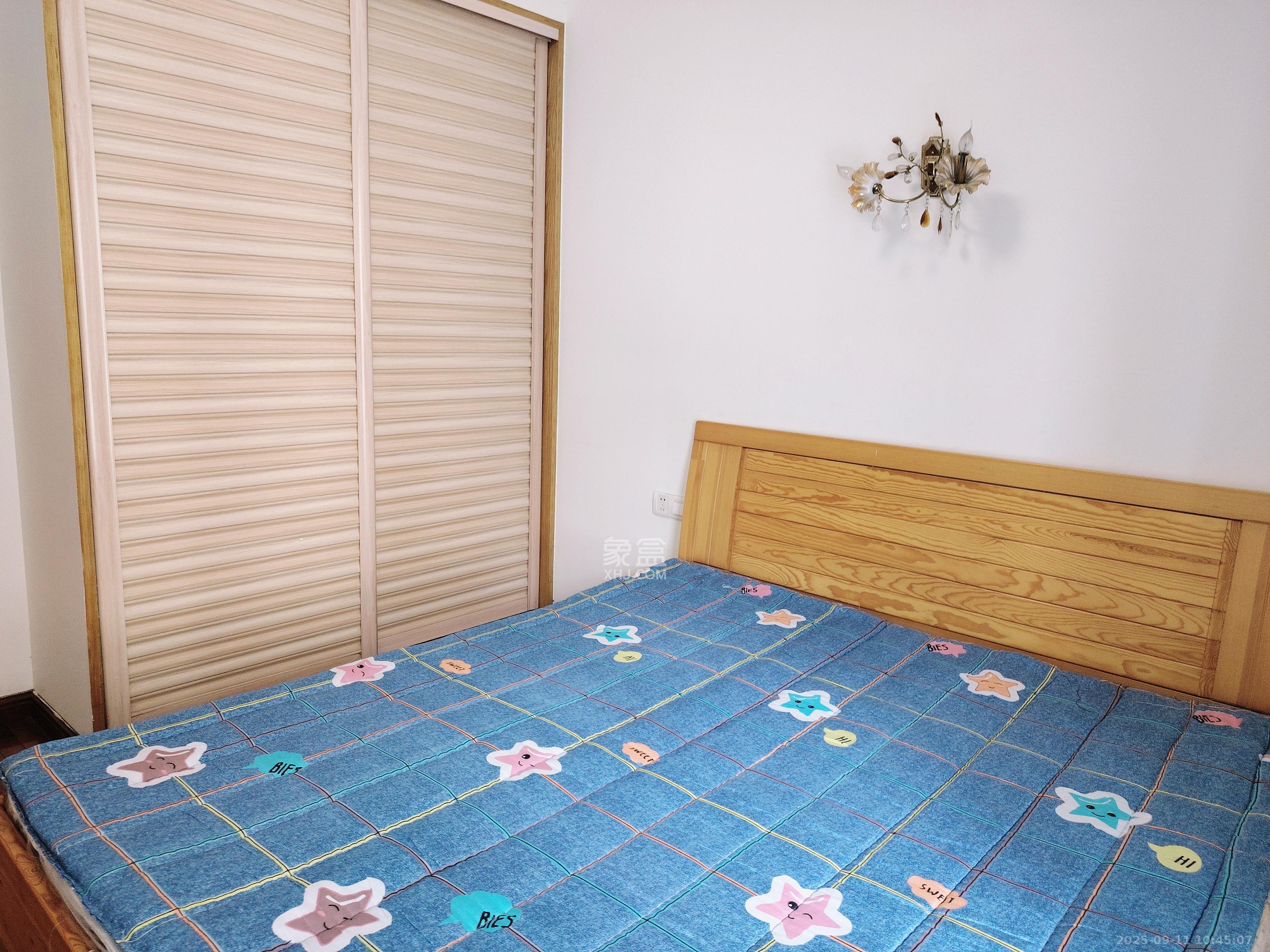 湘江北尚  3室2厅2卫    3400.0元/月 湘江北尚  3室2厅2卫    3400.0元/月室内图