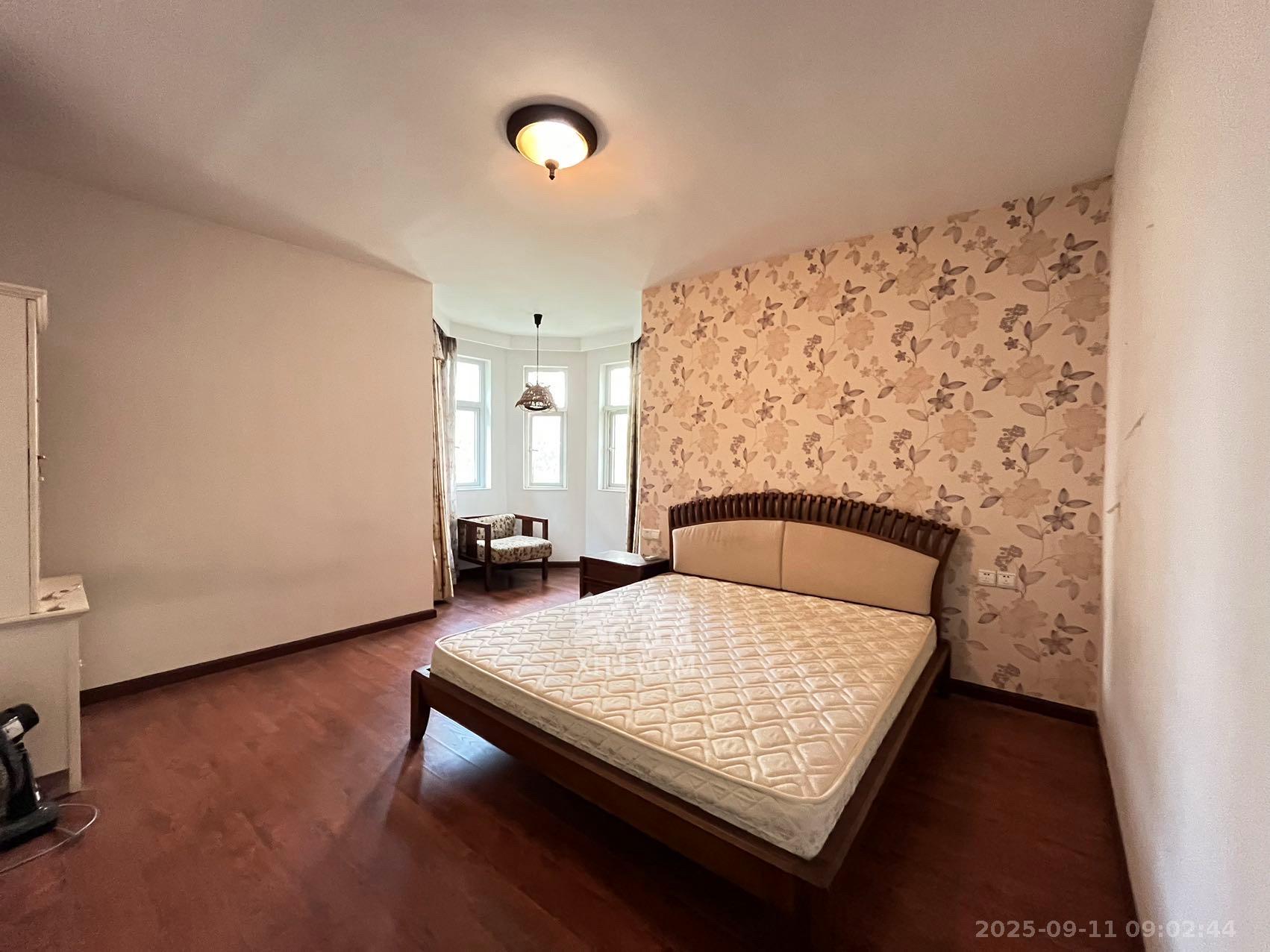 格林星城  3室2厅2卫    3600.0元/月室内图