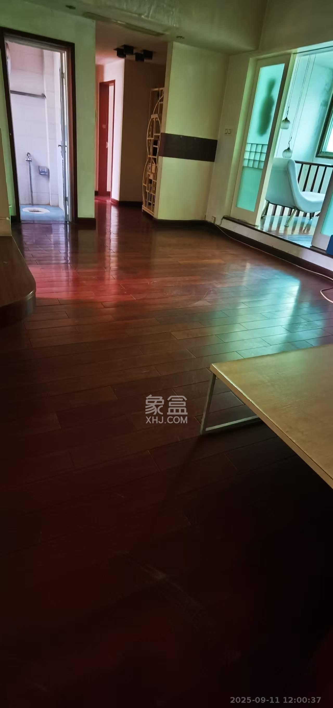 锦绣华天  5室2厅2卫    5500.0元/月室内图