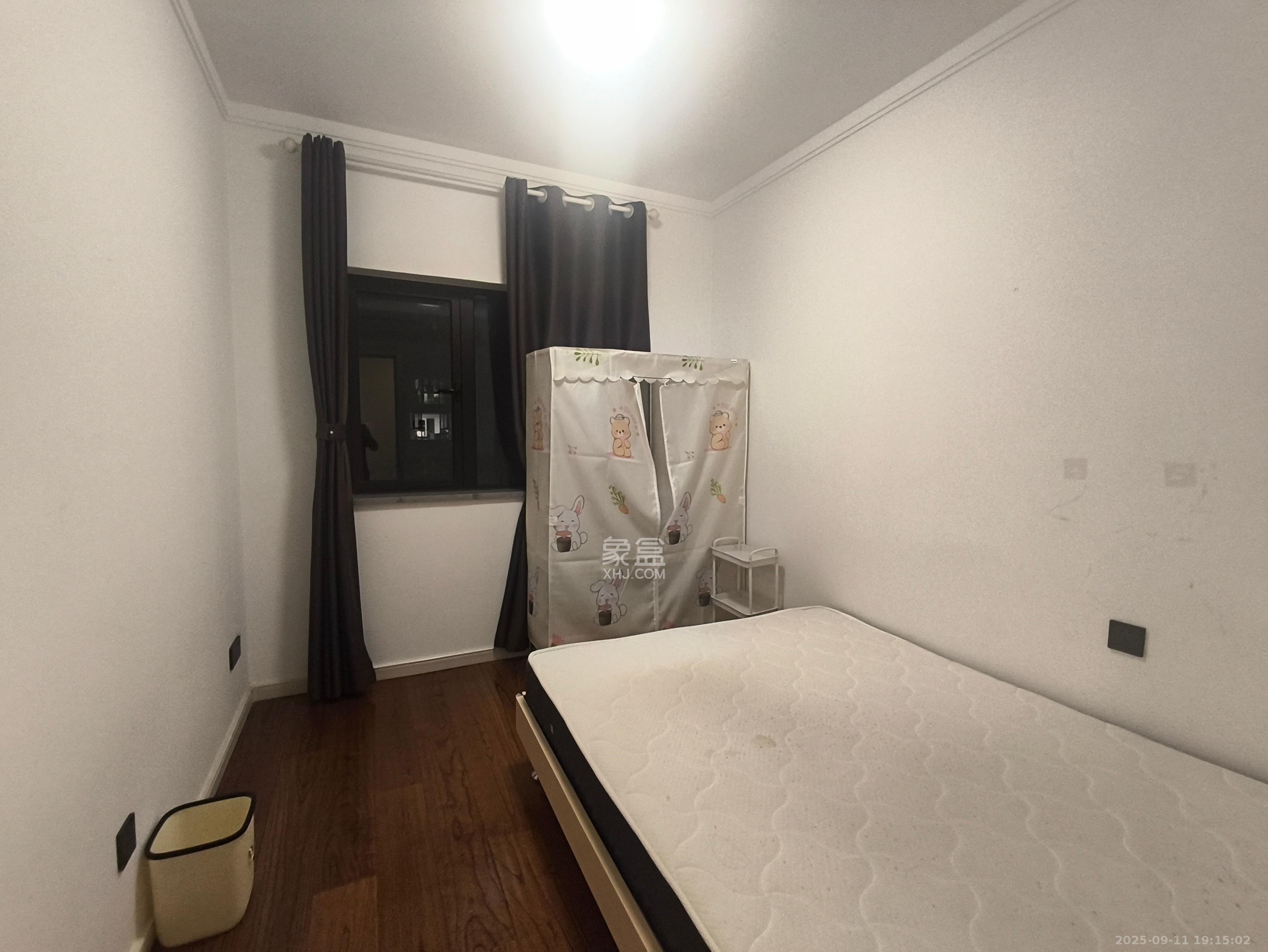 万科金色梦想C区  4室2厅2卫    4000.0元/月 万科金色梦想C区  4室2厅2卫    4000.0元/月室内图