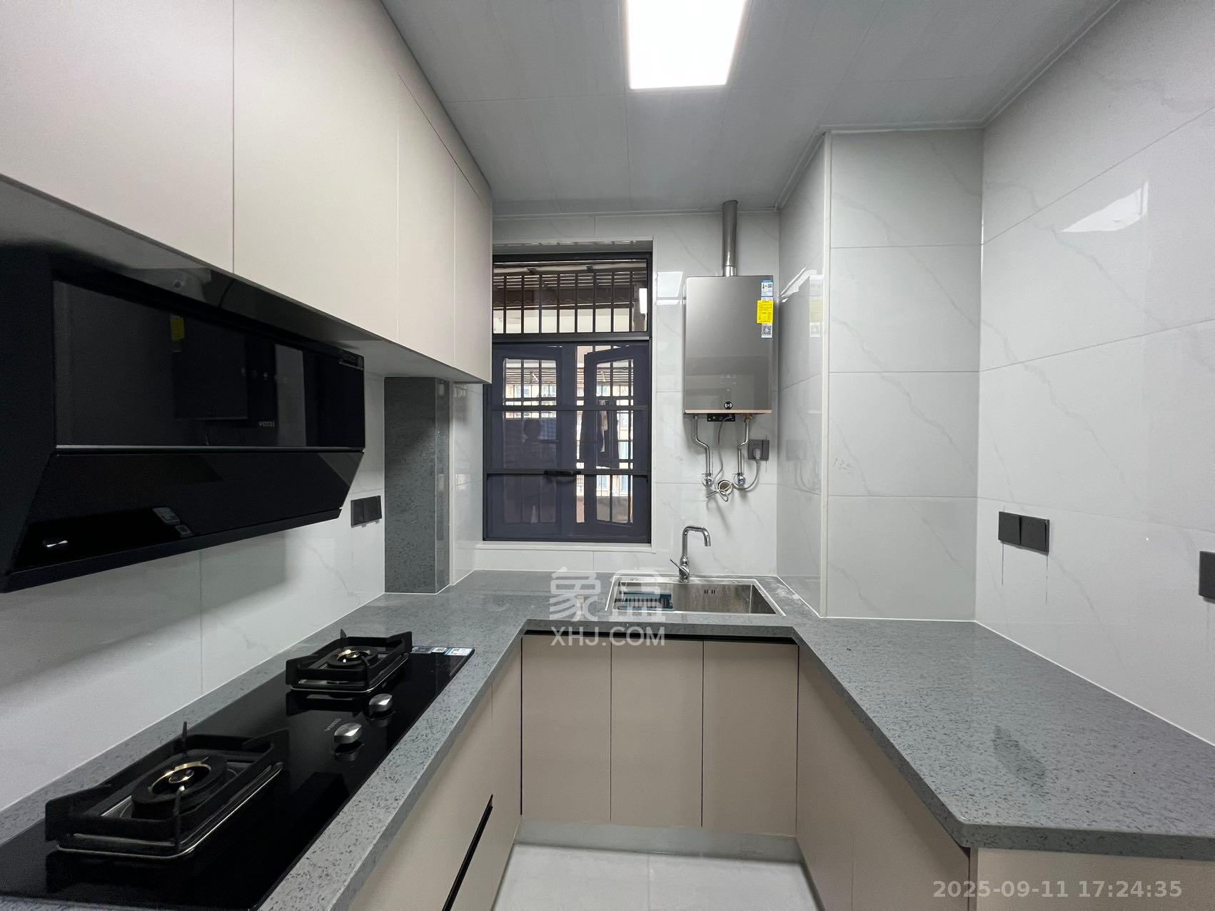 嘉雨兴园  2室1厅1卫    2500.0元/月室内图