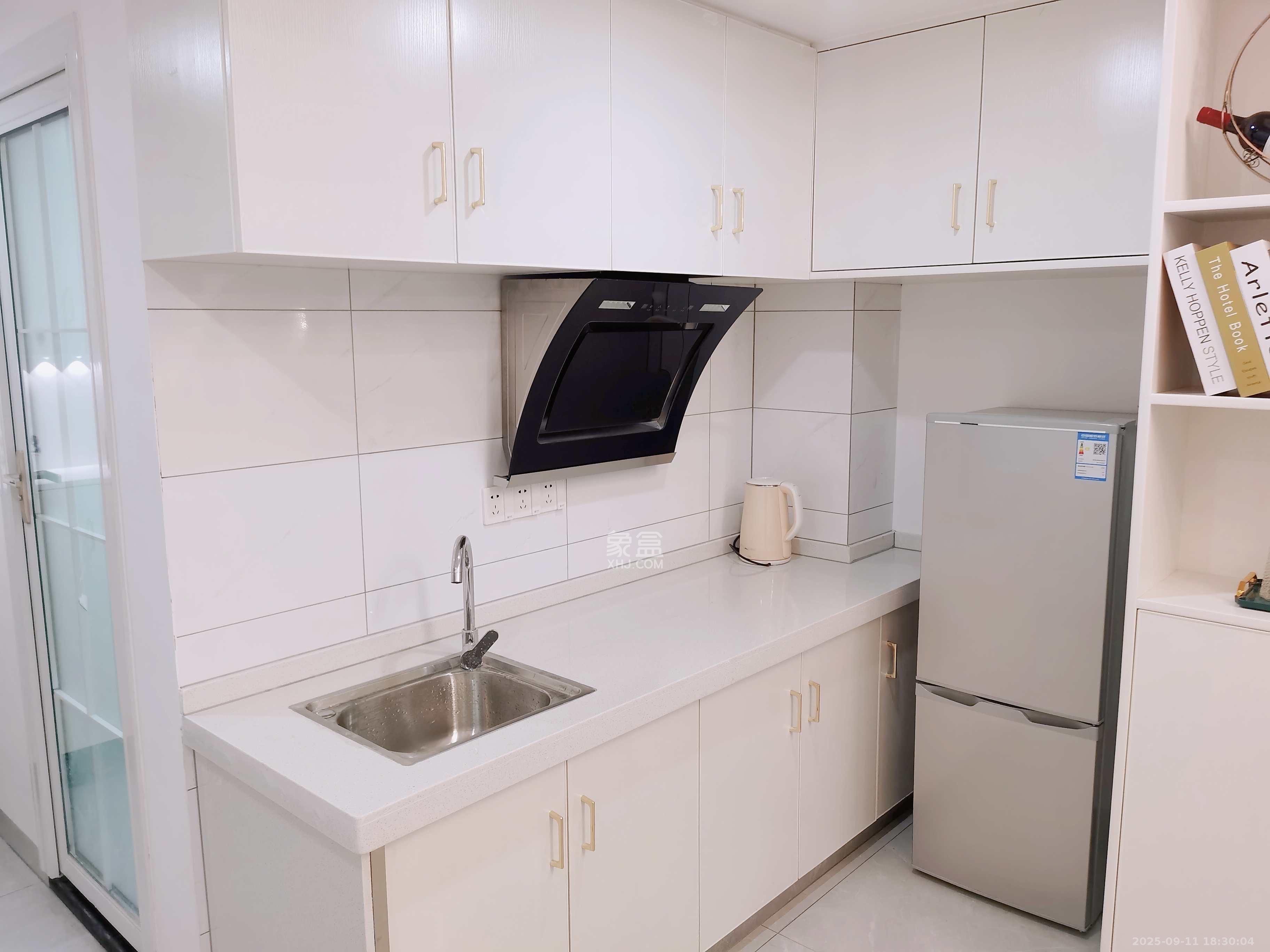 岳泰理想城 2室1厅2卫 2400.0元/月 岳泰理想城 2室1厅2卫 2400.0元/月室内图