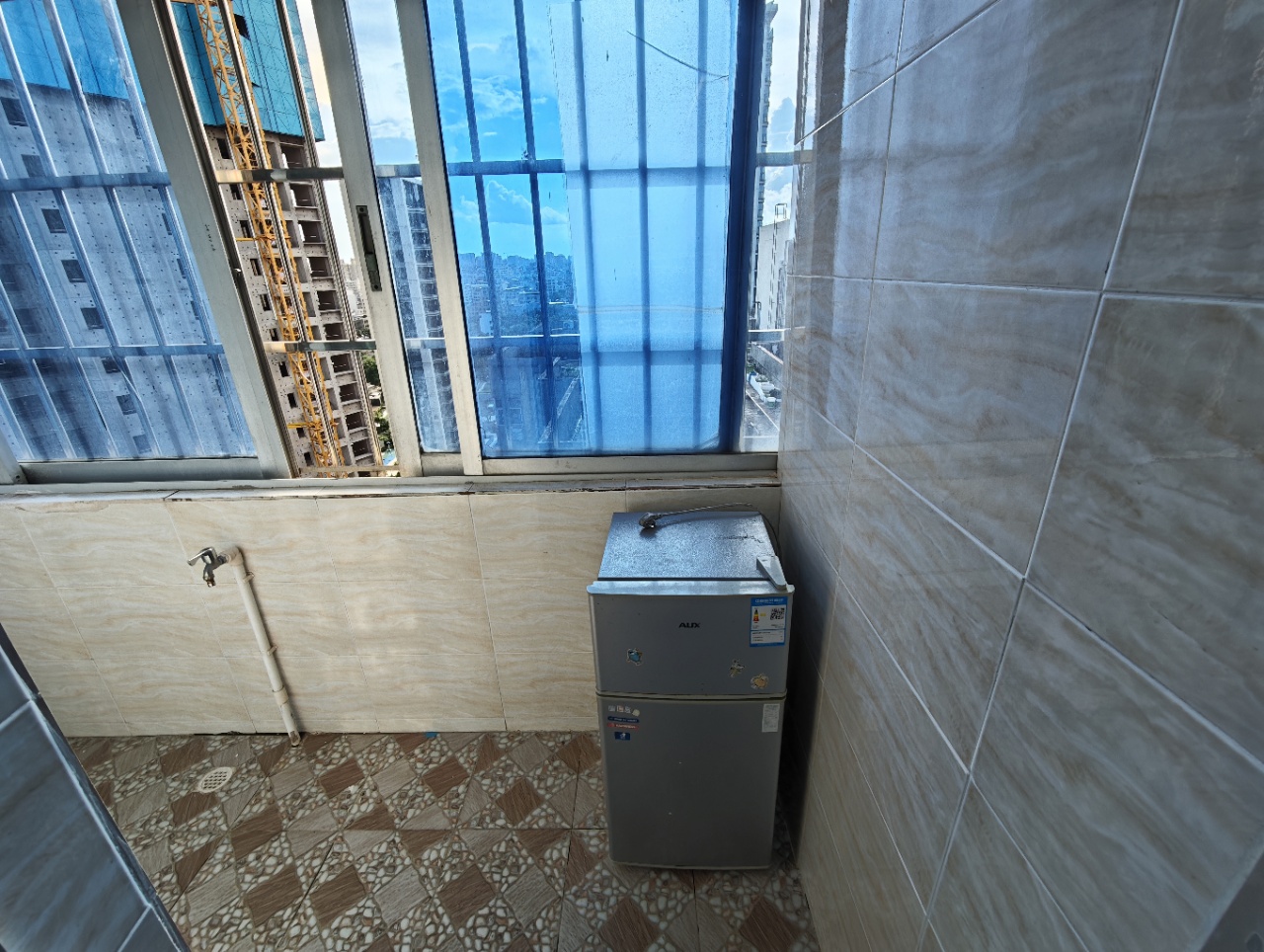 马坡小区 1室0厅0卫 700.0元/月 马坡小区 1室0厅0卫 700.0元/月室内图