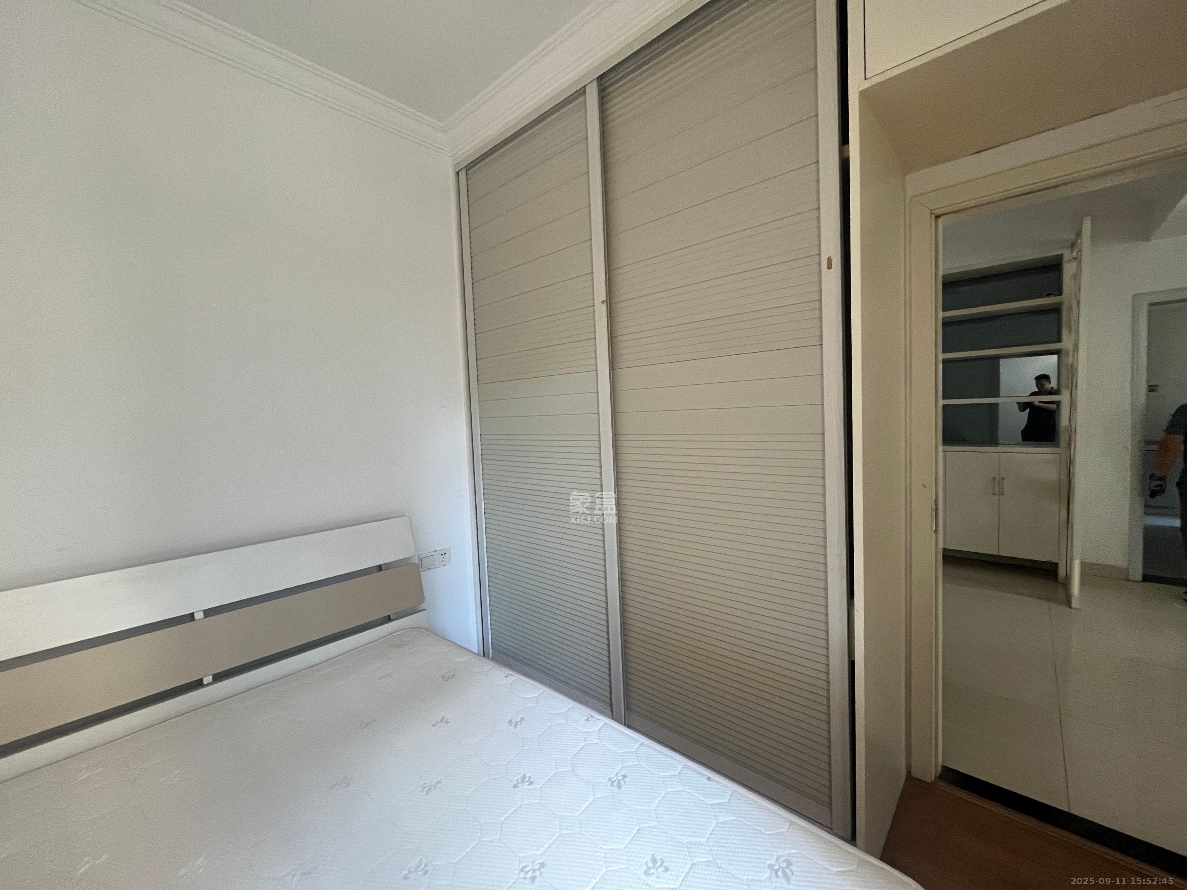 青园 3室2厅1卫 2400.0元/月 青园 3室2厅1卫 2400.0元/月室内图