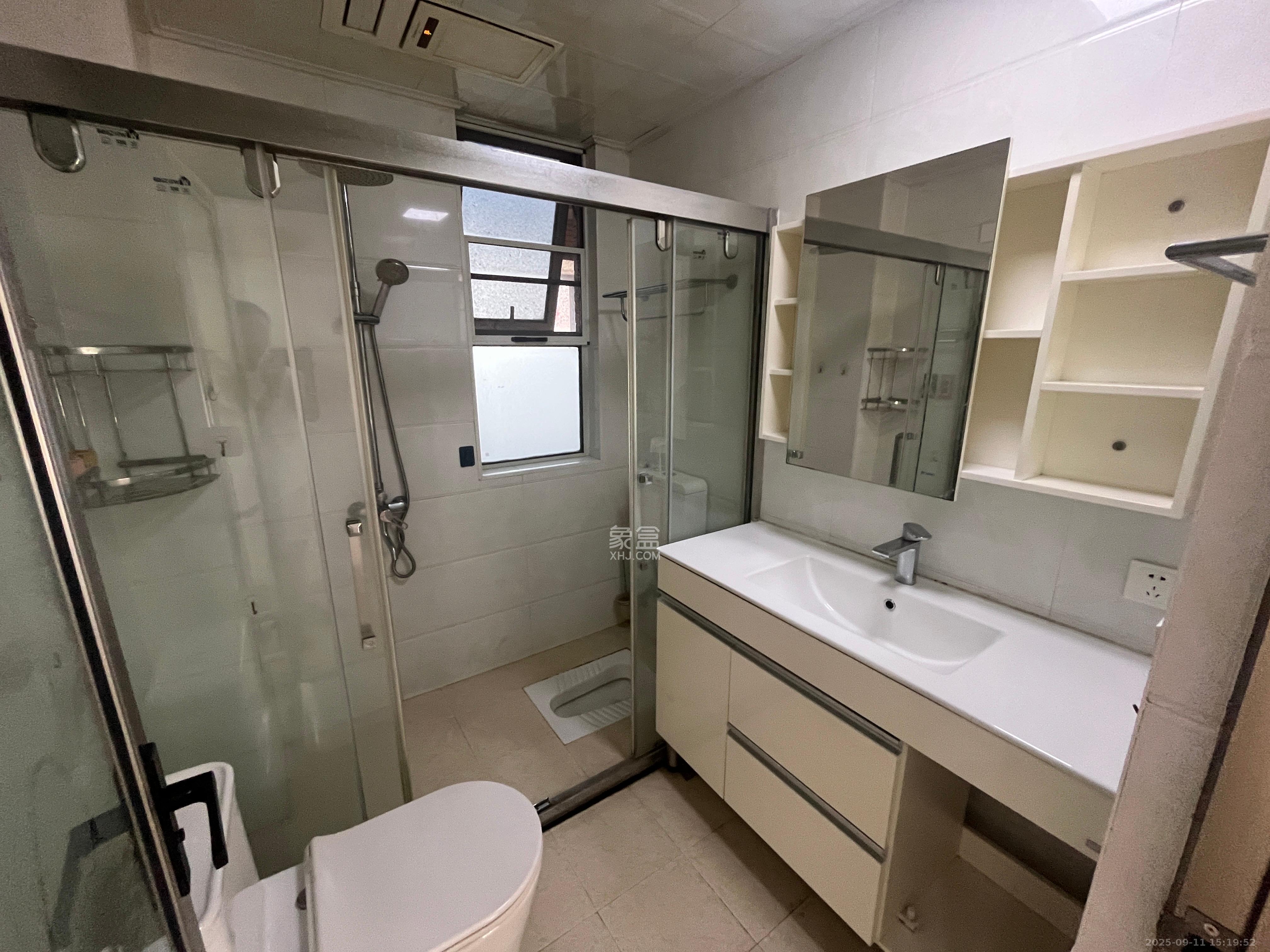 湘江雅颂居  3室2厅1卫    2600.0元/月室内图