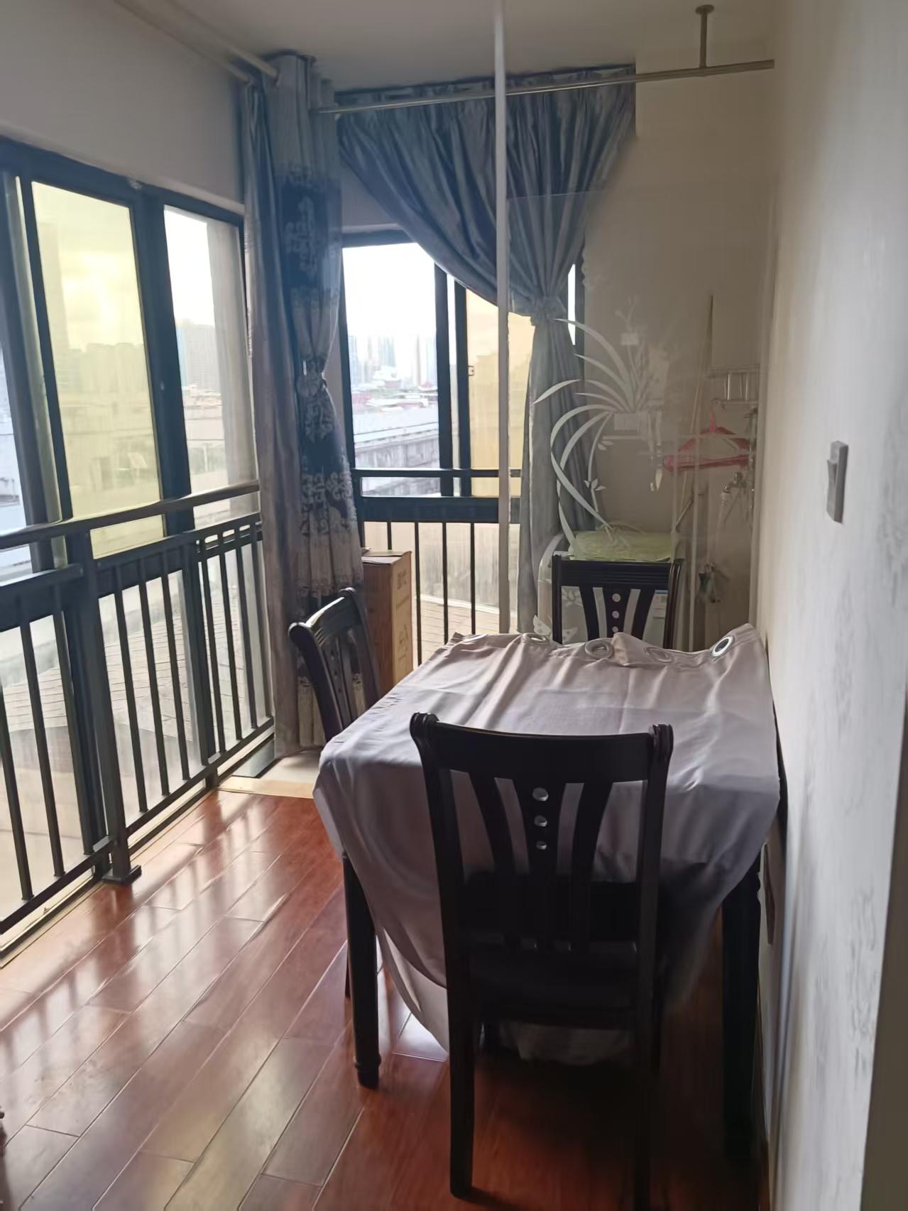 M国际 1室1厅1卫 1300.0元/月 M国际 1室1厅1卫 1300.0元/月室内图