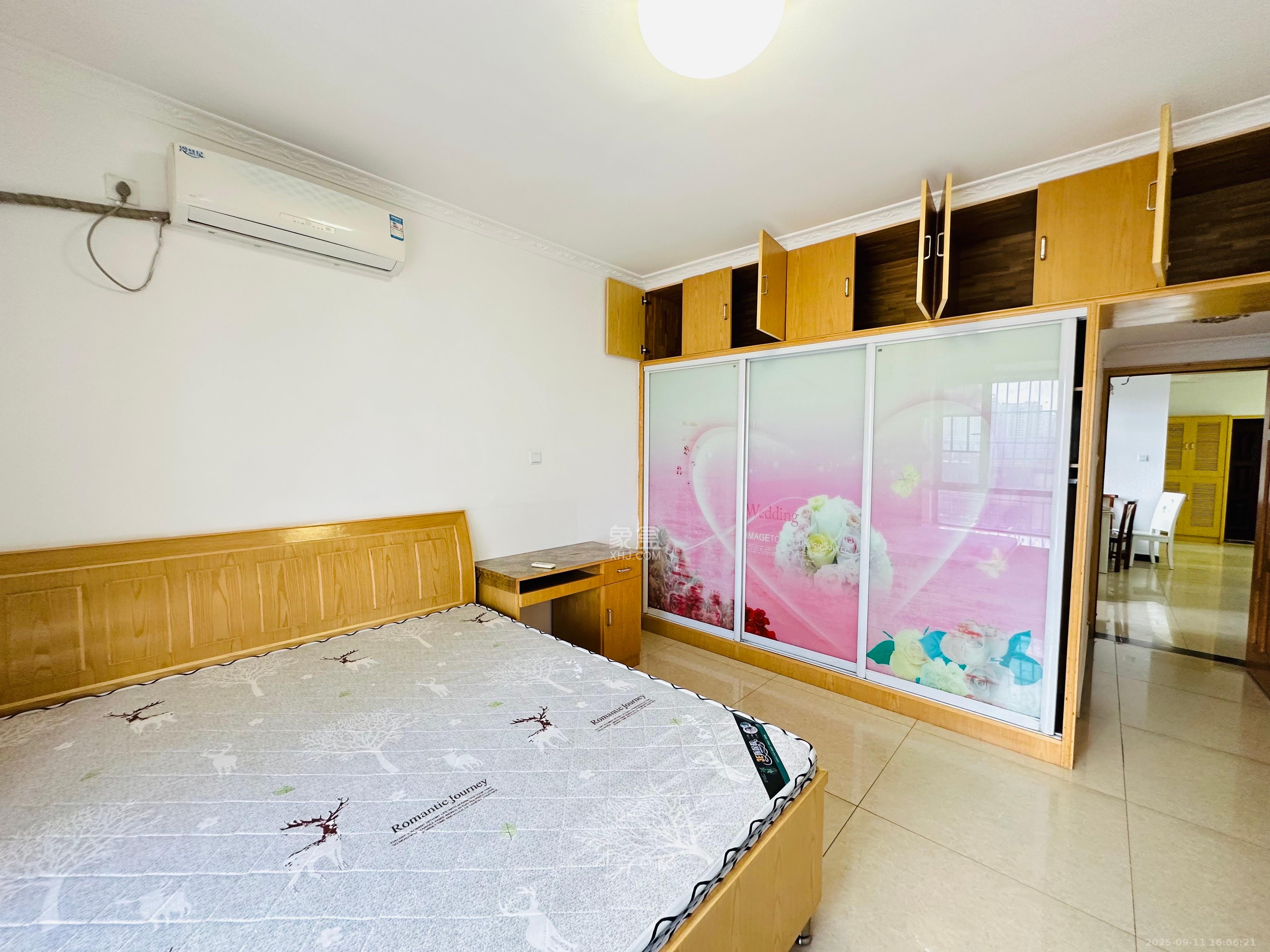 茶山馨苑  3室2厅1卫    2400.0元/月室内图