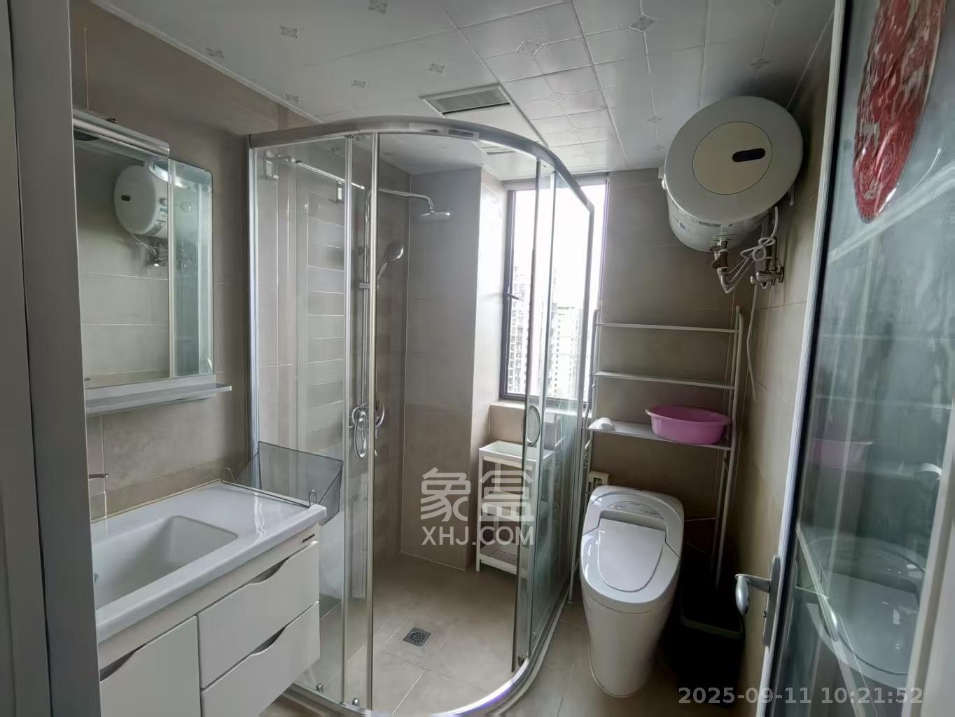 星湖湾二期高层  4室2厅2卫    3500.0元/月 星湖湾二期高层  4室2厅2卫    3500.0元/月室内图