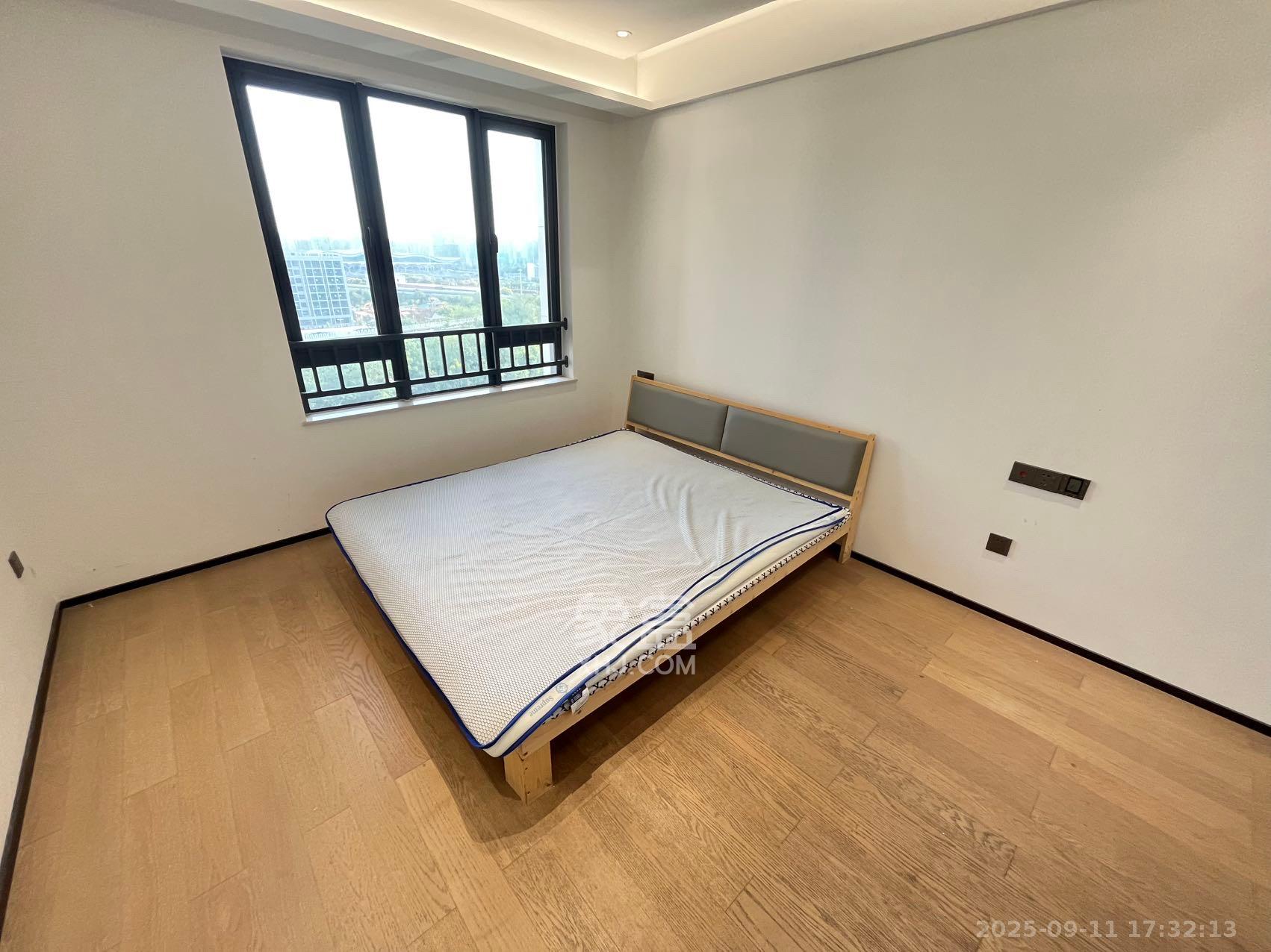 万科魅力之城 4室2厅2卫 3500.0元/月 万科魅力之城 4室2厅2卫 3500.0元/月室内图