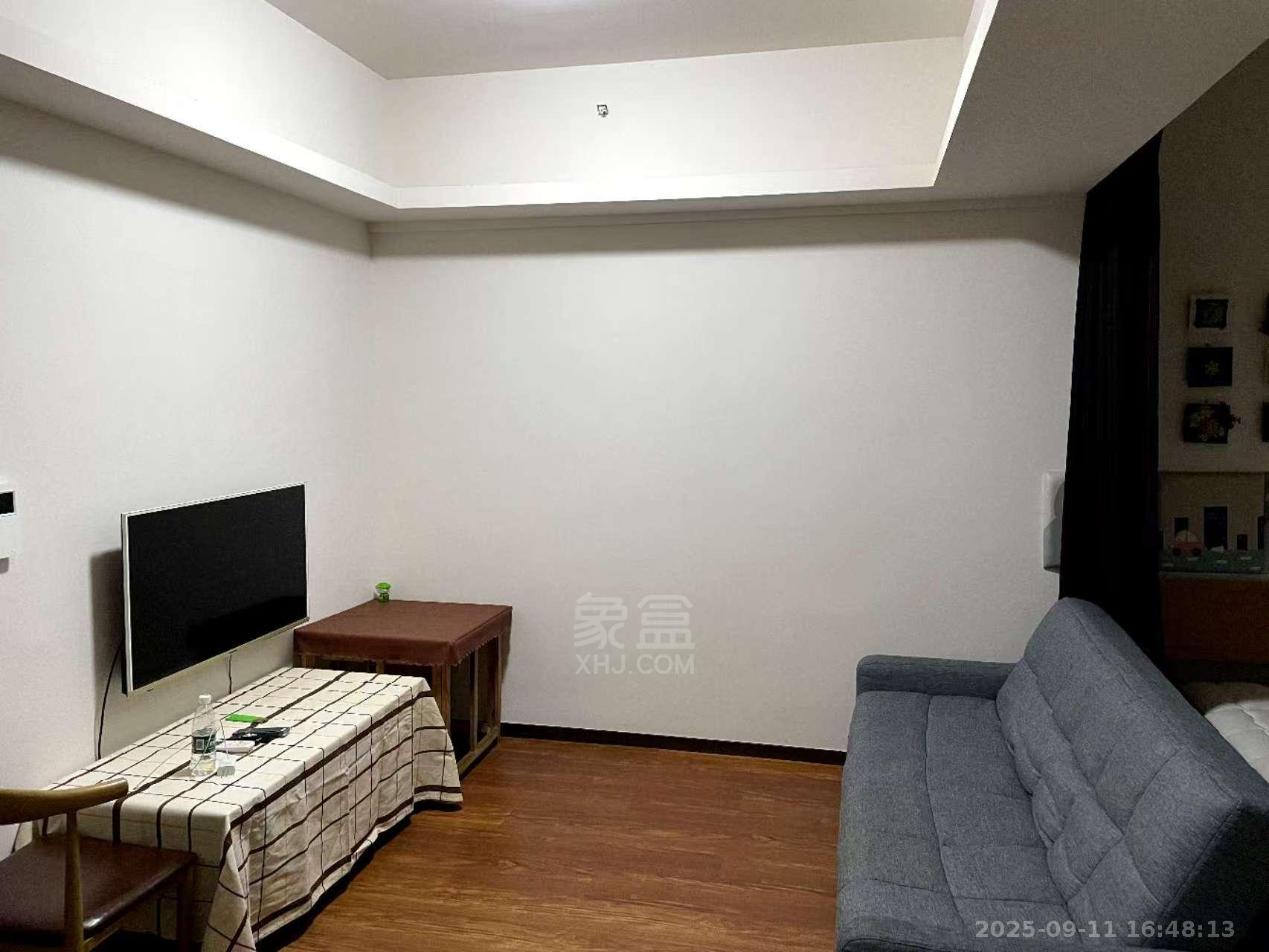 中泰财富湘江 1室1厅1卫 1300.0元/月 中泰财富湘江 1室1厅1卫 1300.0元/月室内图