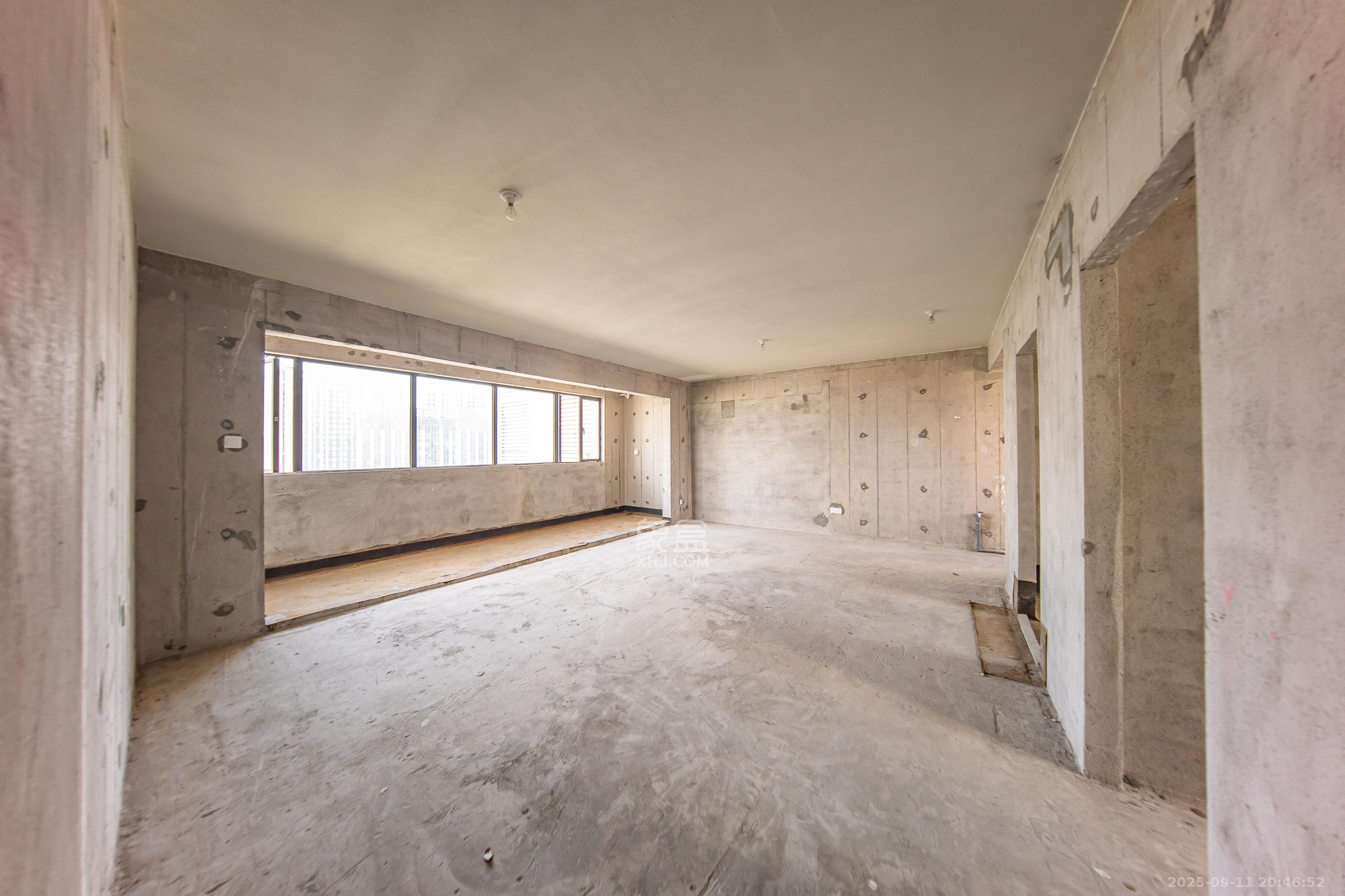 中国铁建京师璟台  4室2厅2卫    118.0万