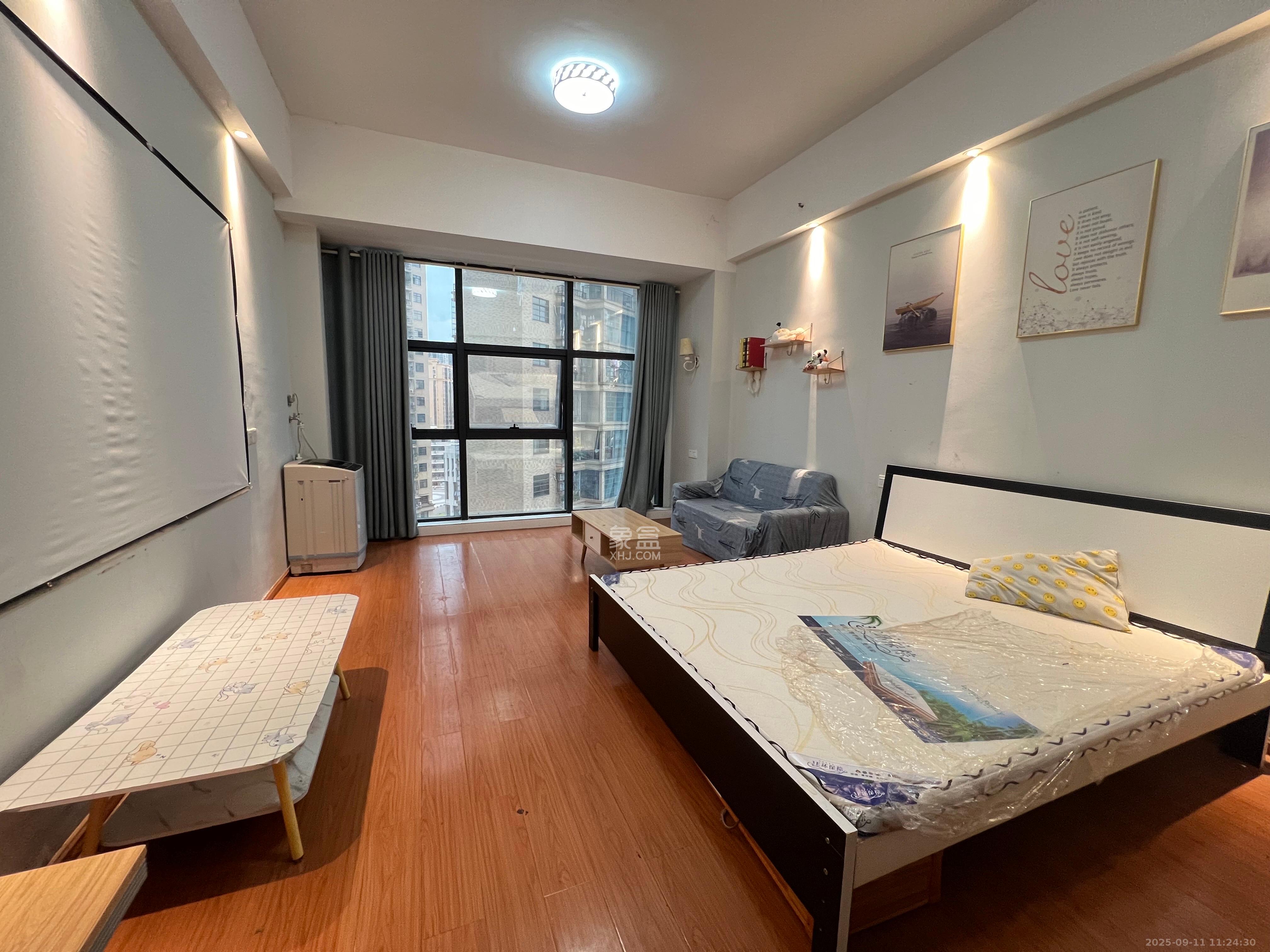 御溪国际 1室1厅1卫 1700.0元/月 御溪国际 1室1厅1卫 1700.0元/月室内图