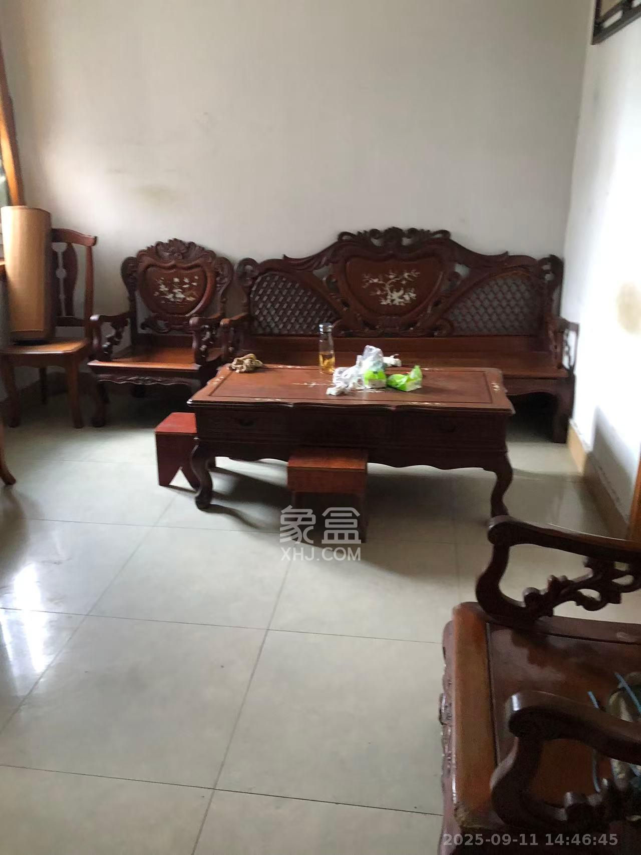 狮子山一片  2室1厅1卫    1200.0元/月 狮子山一片  2室1厅1卫    1200.0元/月室内图