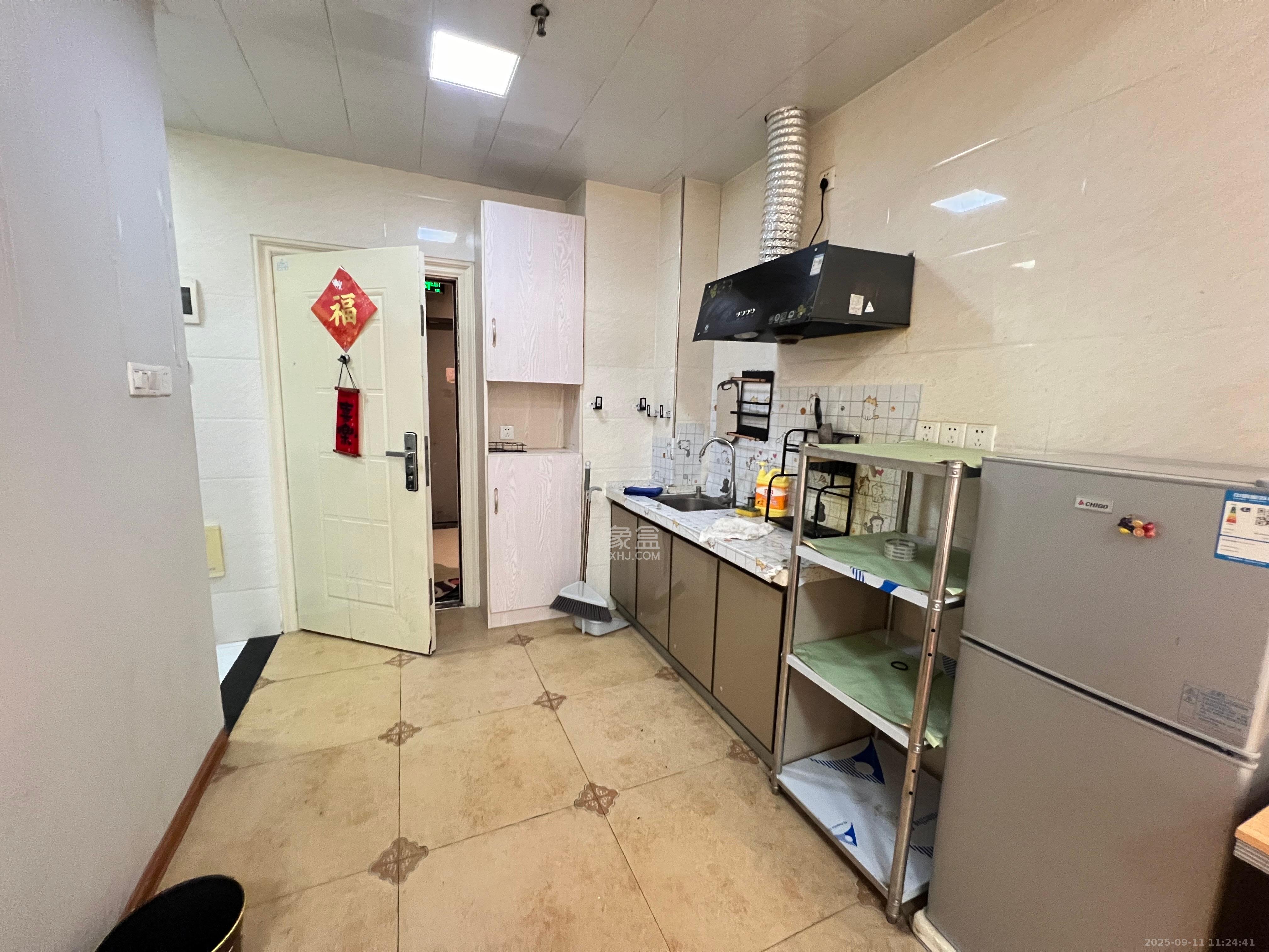 御溪国际 1室1厅1卫 1700.0元/月 御溪国际 1室1厅1卫 1700.0元/月室内图