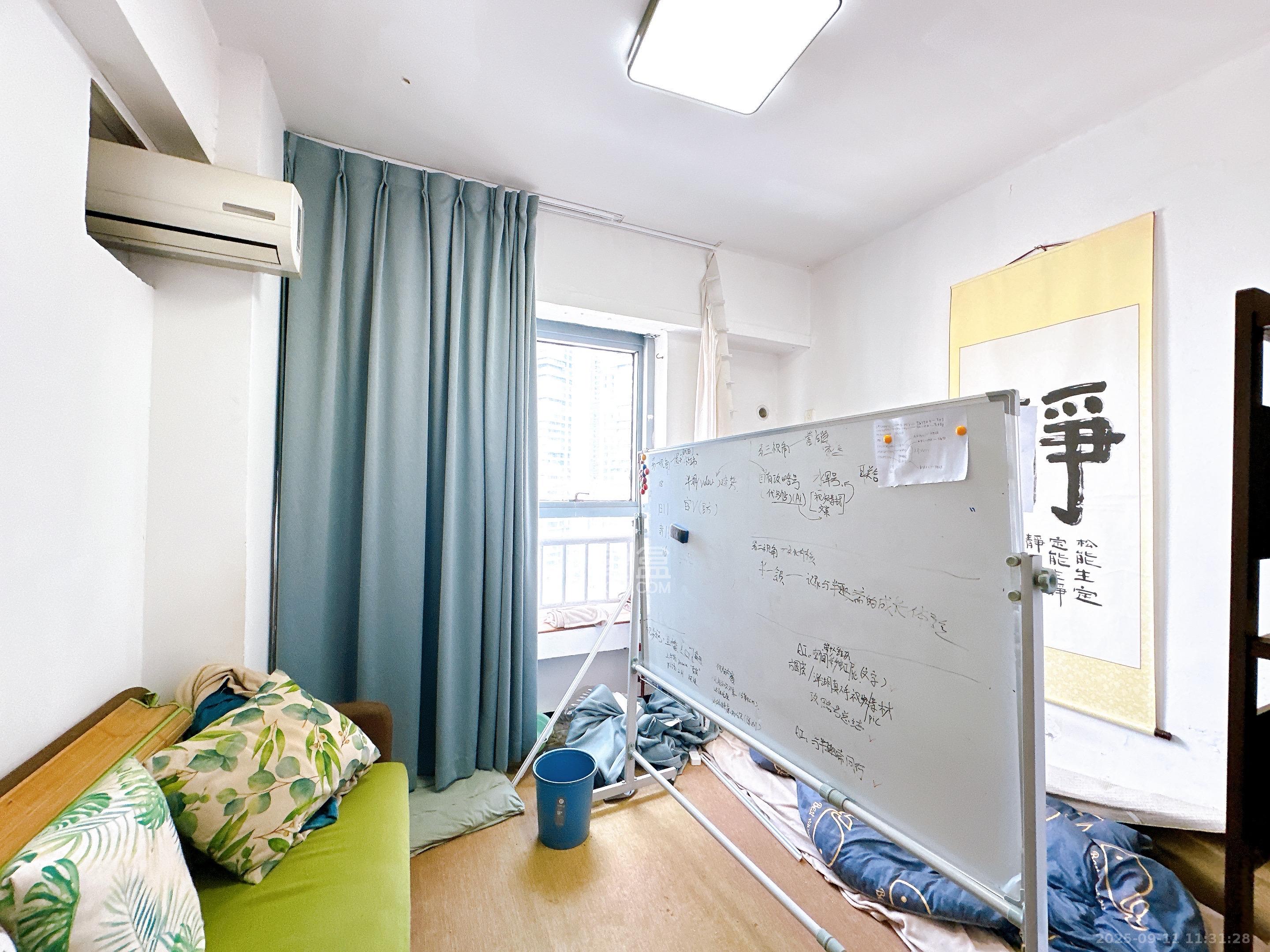 东宸19公馆 4室2厅2卫 3400.0元/月 东宸19公馆 4室2厅2卫 3400.0元/月室内图