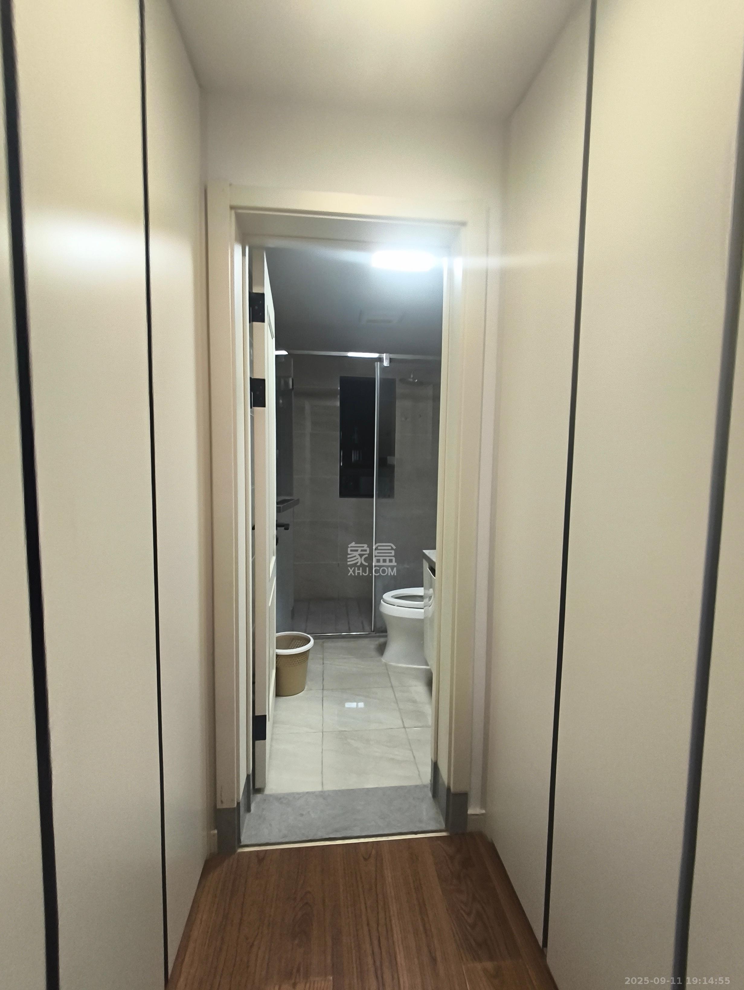 万科金色梦想C区  4室2厅2卫    4000.0元/月 万科金色梦想C区  4室2厅2卫    4000.0元/月室内图