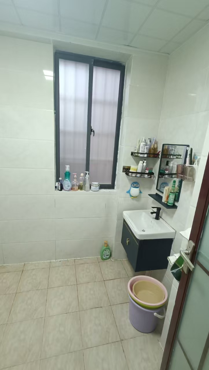 道客和悦坊  1室1厅1卫   2200.00元/月室内图