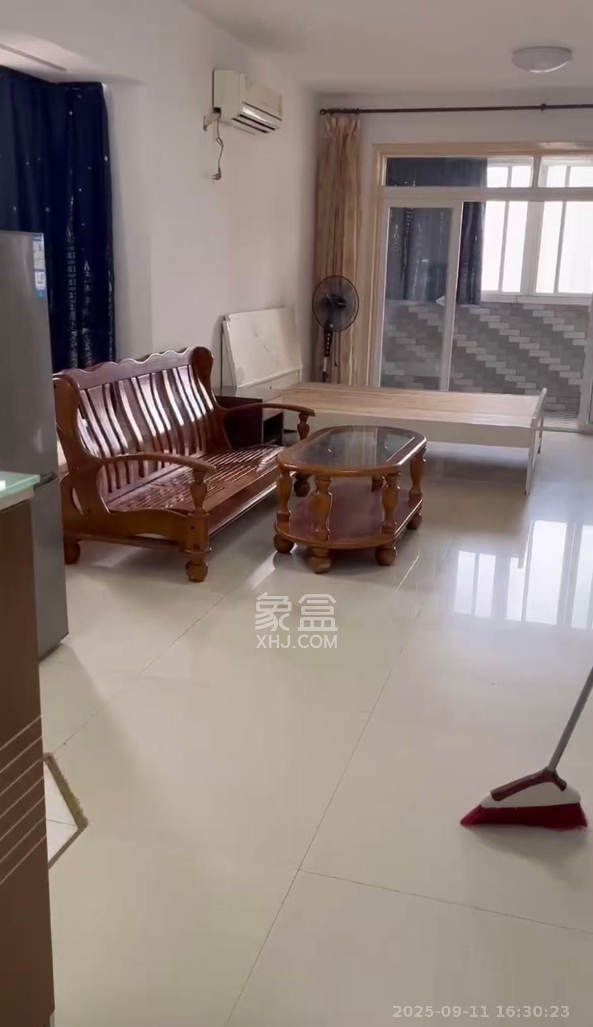 星语林名园 1室1厅1卫 1300.0元/月 星语林名园 1室1厅1卫 1300.0元/月室内图